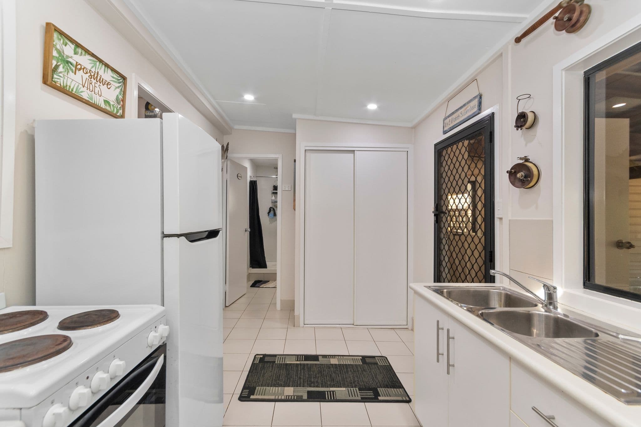 50 Batley Parade, Beach Holm QLD 4818, Beach Holm - Thumbnail 6