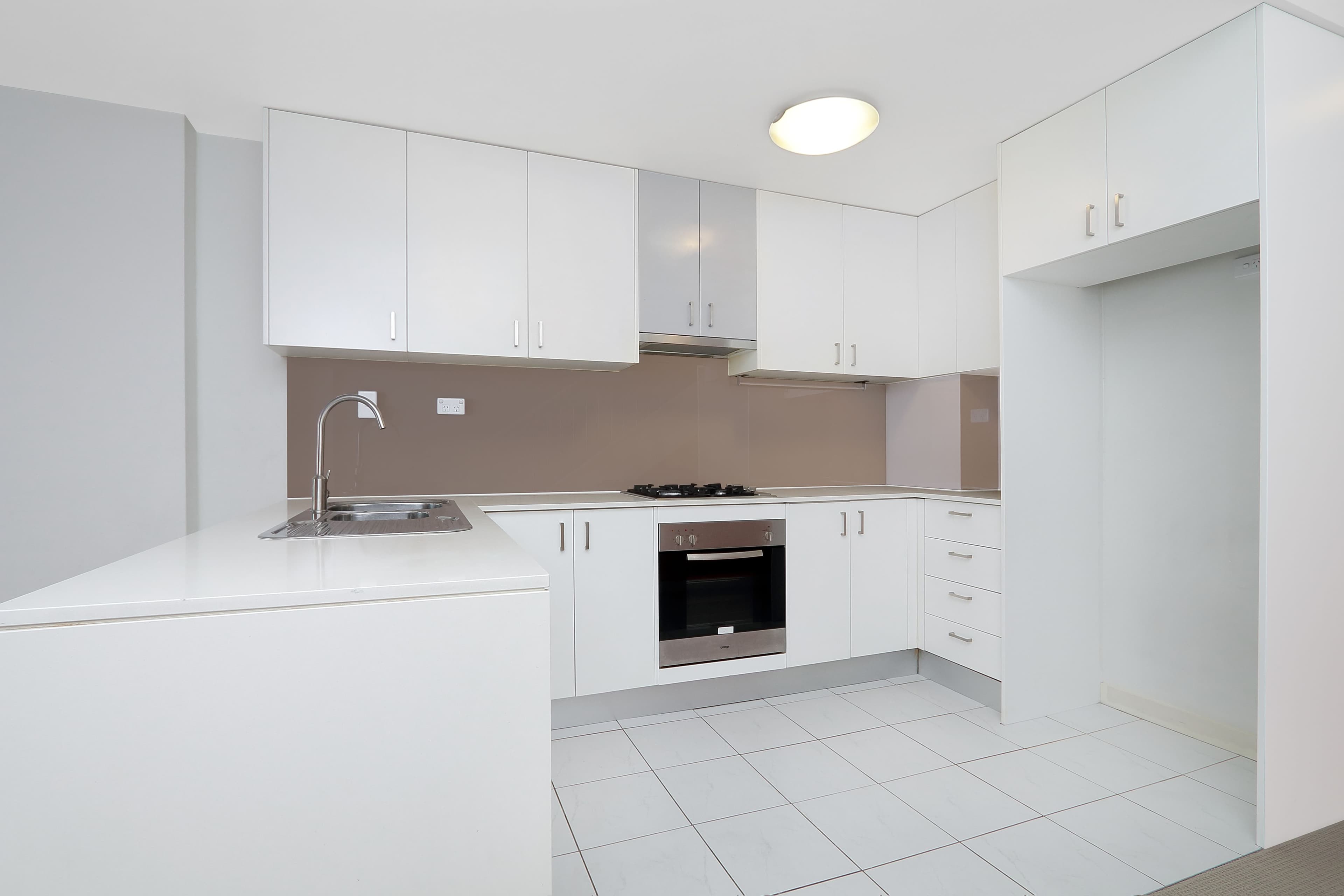 30-32 Woniora Road, Hurstville NSW 2220, Hurstville - Thumbnail 3