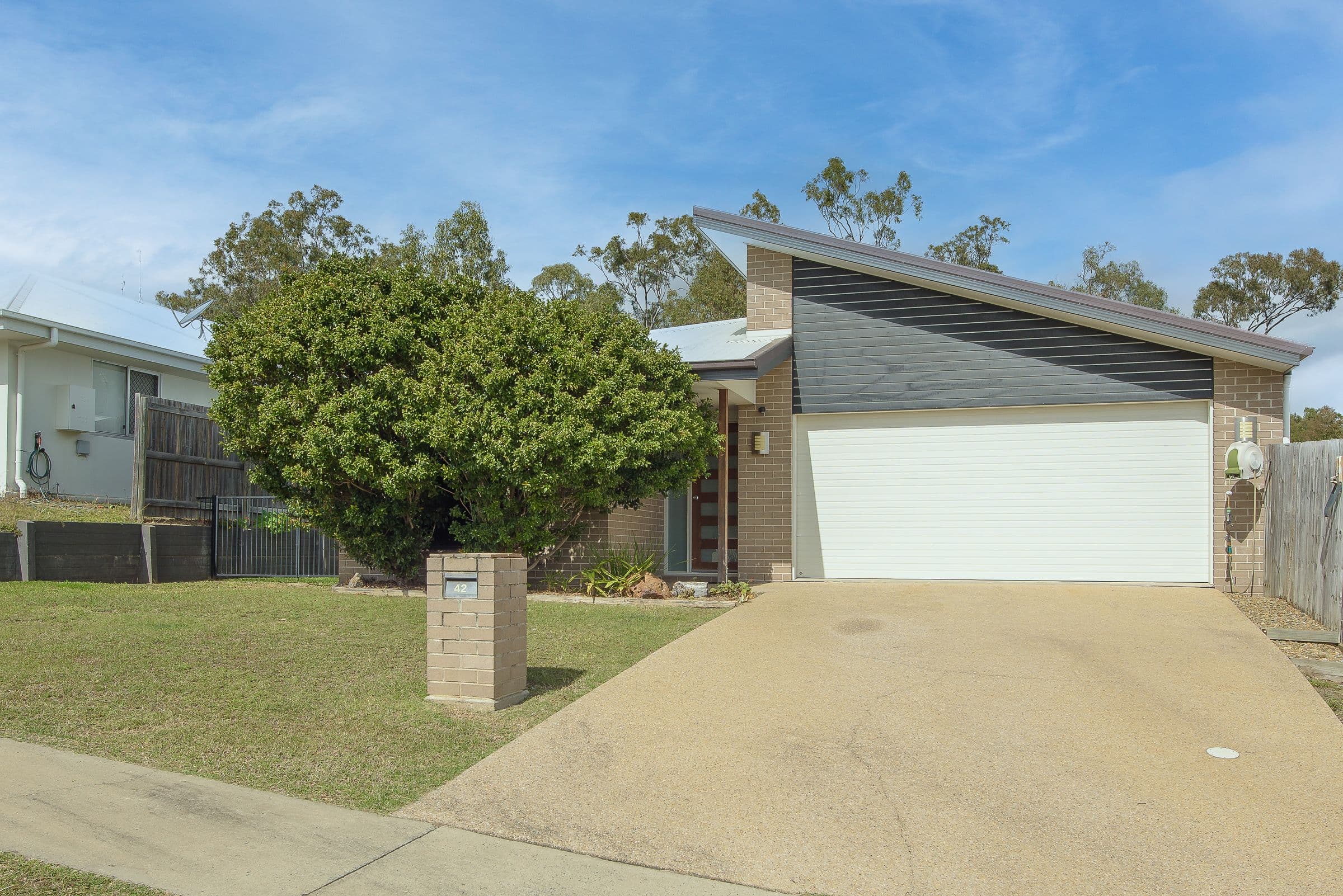 42 Broadwater Place, New Auckland QLD 4680, New Auckland - Image 1