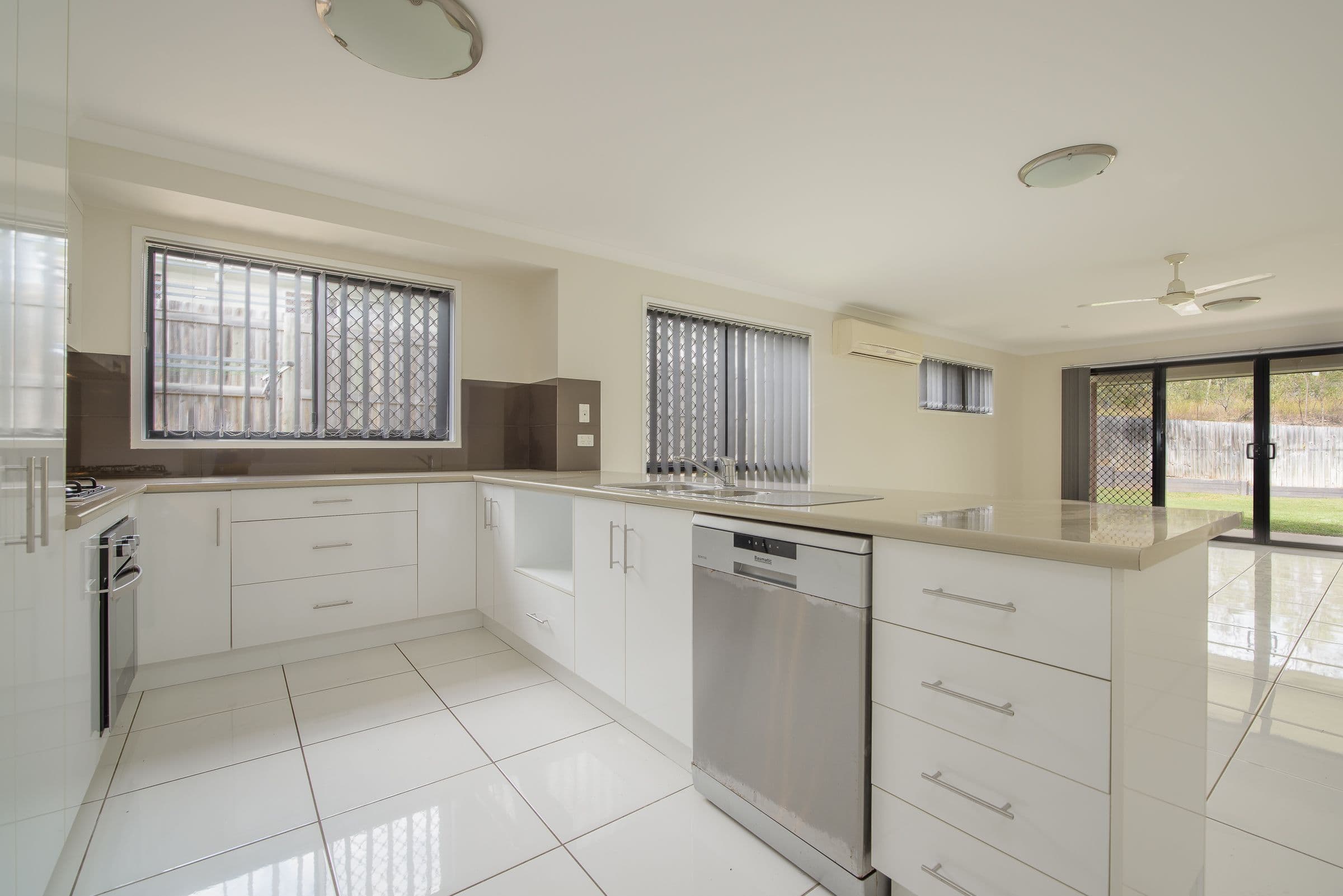 42 Broadwater Place, New Auckland QLD 4680, New Auckland - Thumbnail 2