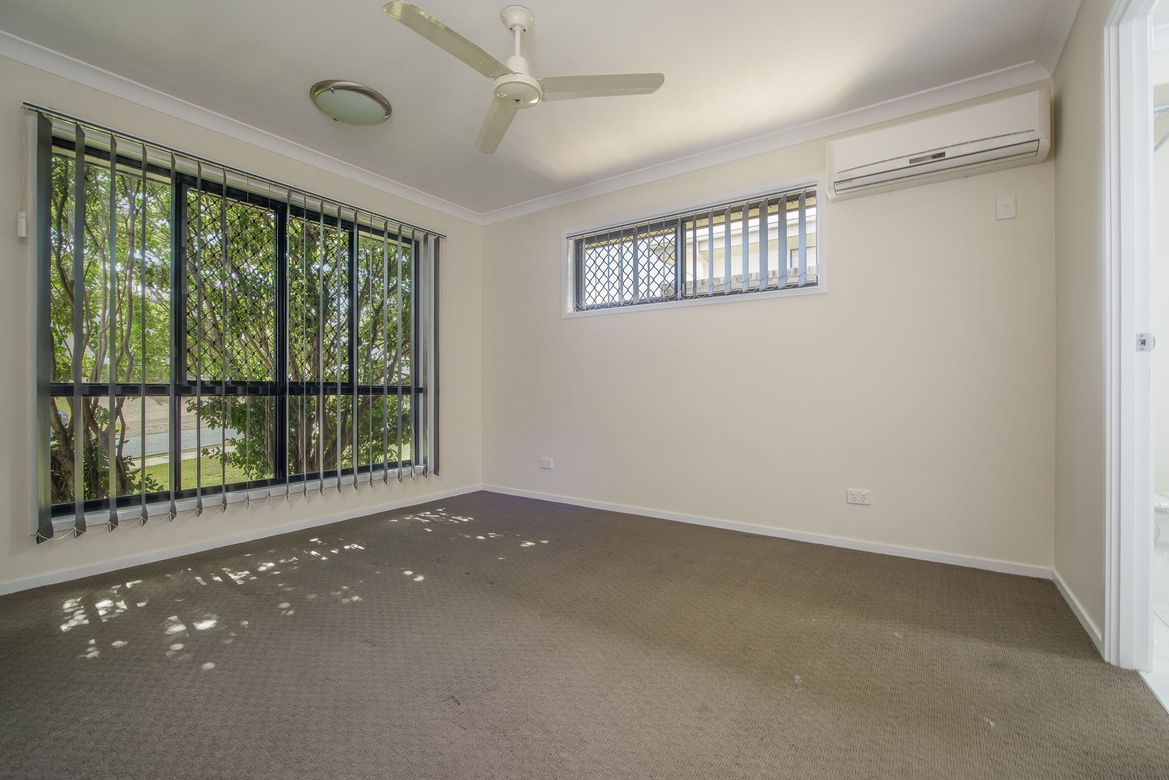 42 Broadwater Place, New Auckland QLD 4680, New Auckland - Thumbnail 6