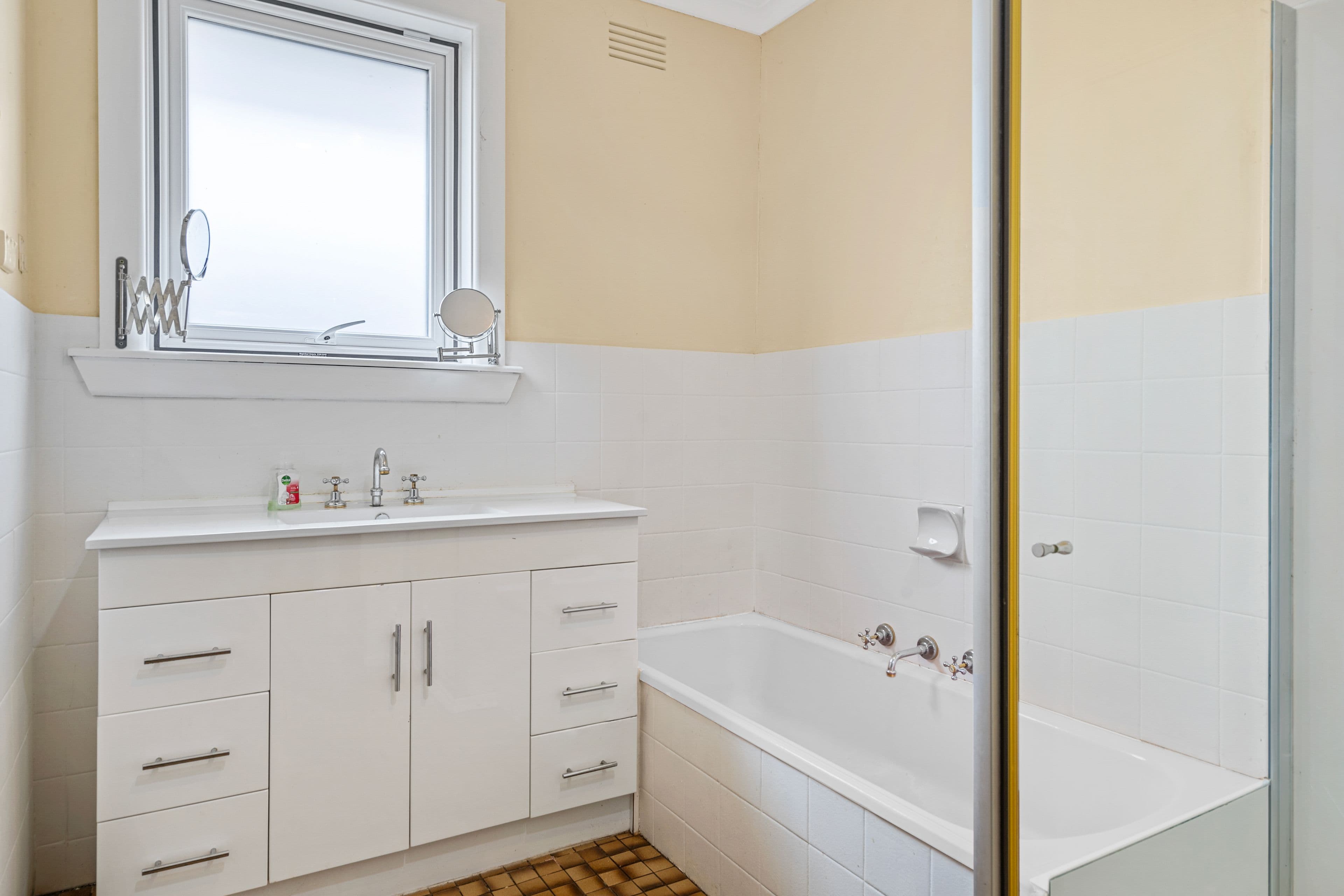 37 Noorong Avenue, Bundoora VIC 3083, Bundoora - Thumbnail 8