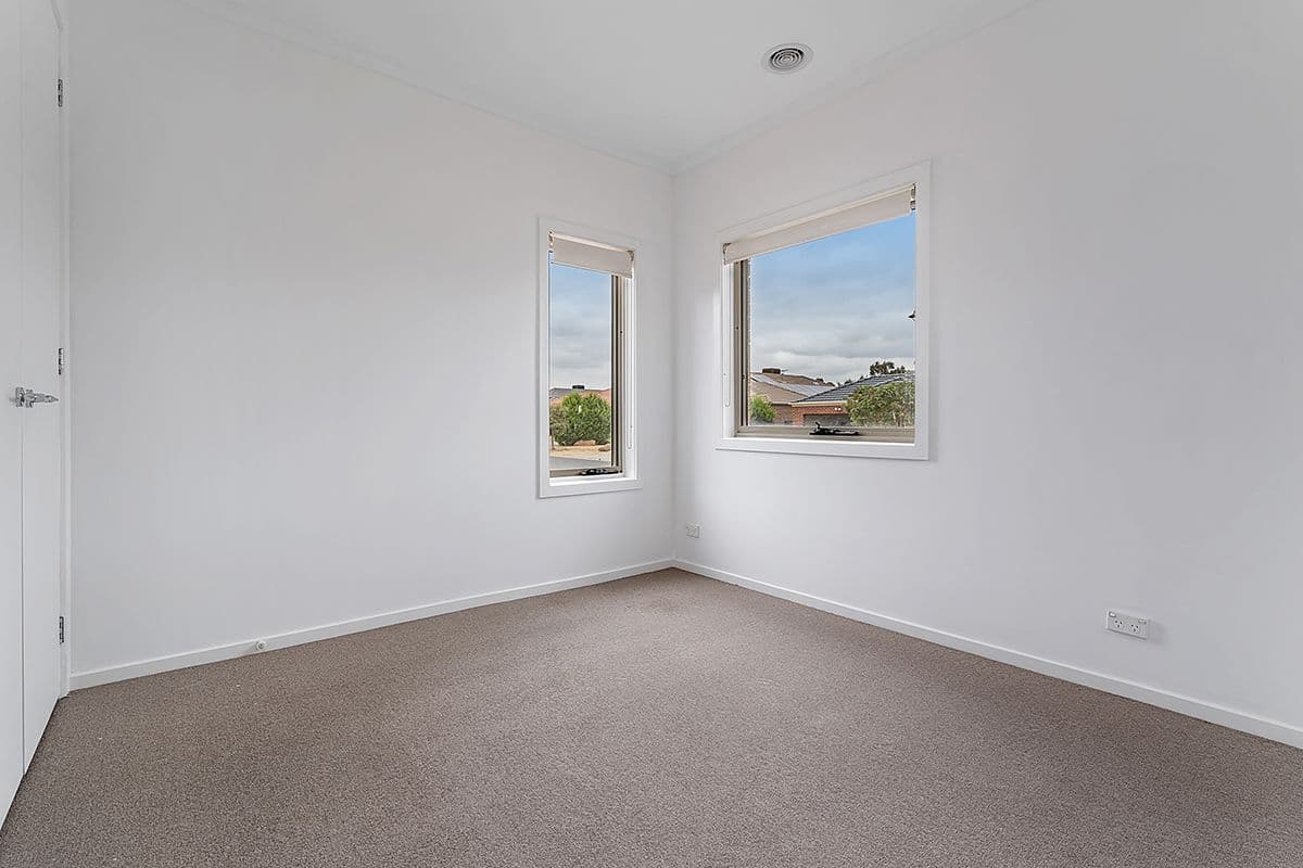 61 Kinglake Crescent, Craigieburn VIC 3064, Craigieburn - Thumbnail 5