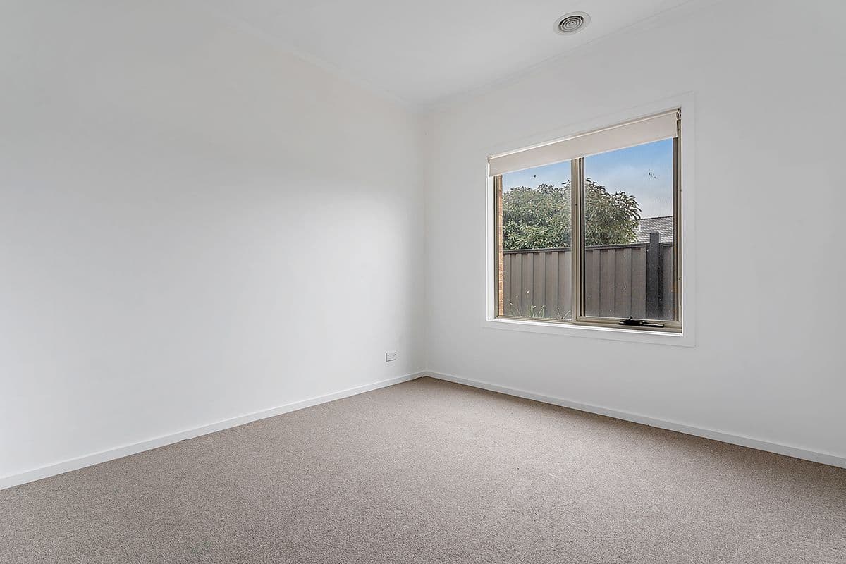 61 Kinglake Crescent, Craigieburn VIC 3064, Craigieburn - Thumbnail 6