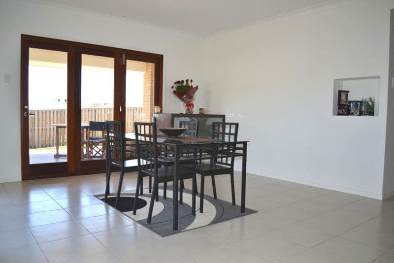 4 Orara Street, PACIFIC PINES QLD 4211, Pacific Pines - Thumbnail 2