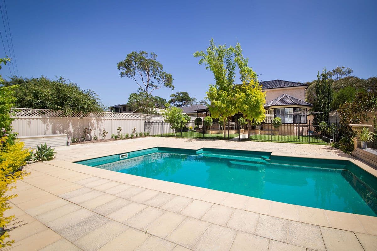 9 Throsby Close, Barden Ridge - Image 1