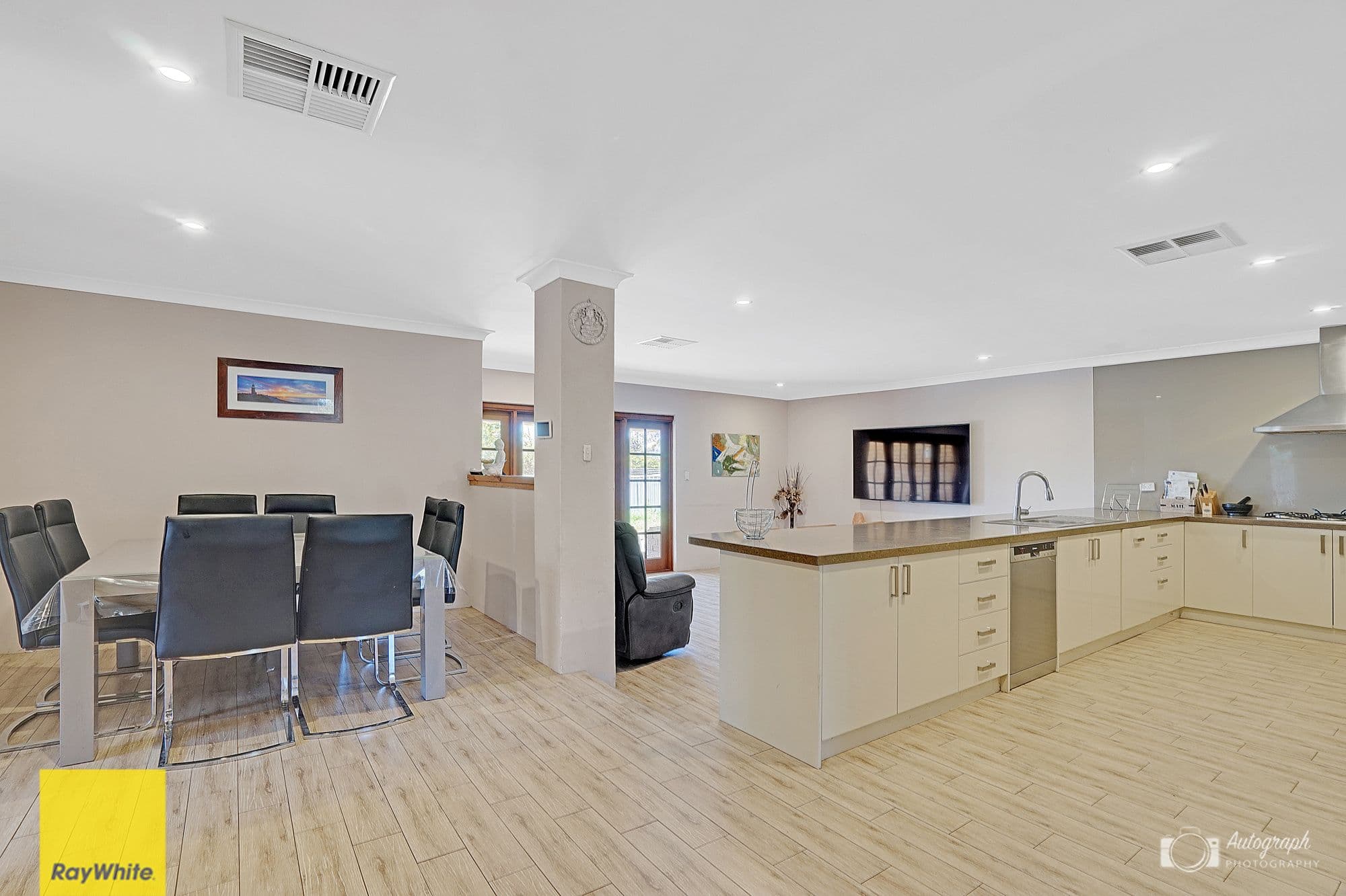 10 Wroy Street, Beechboro WA 6063, Beechboro - Thumbnail 8