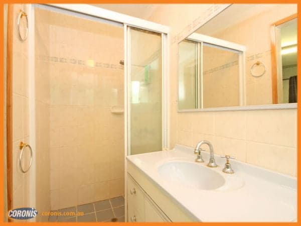 35 Gowen Street, Shorncliffe - Thumbnail 2