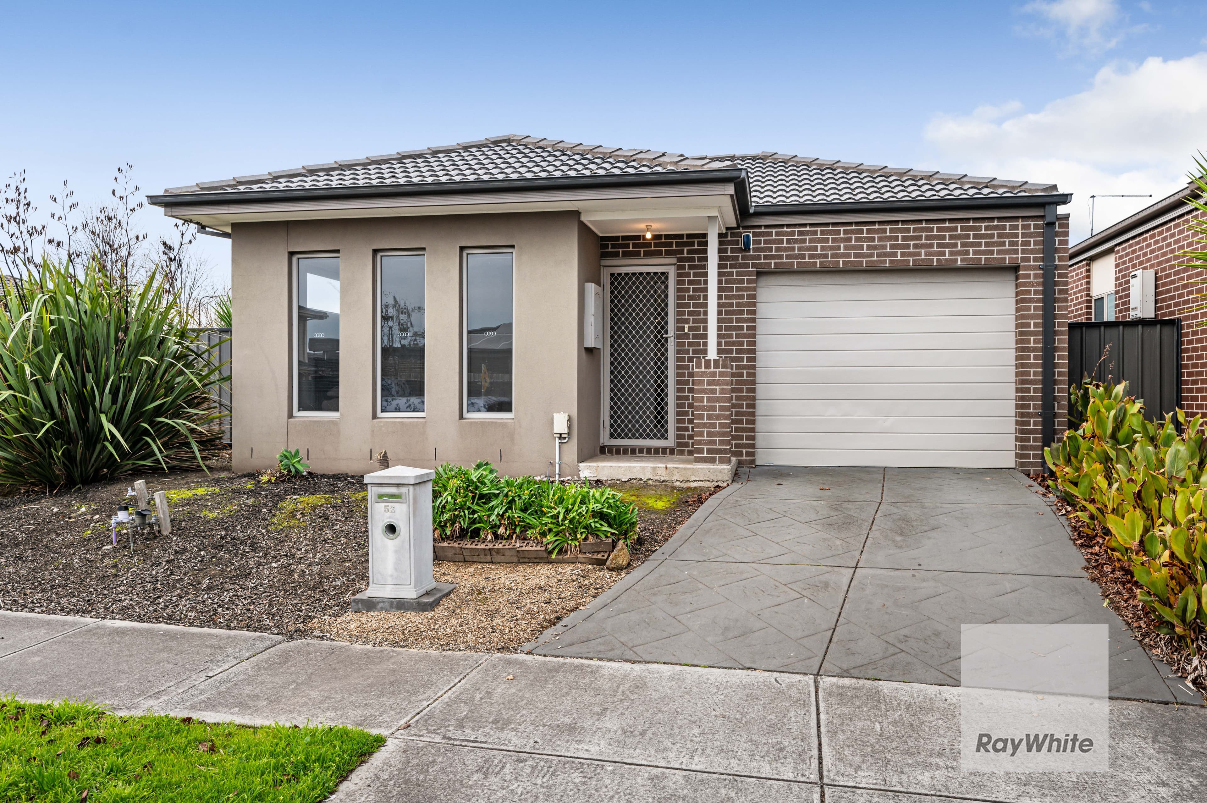 52 Wattletree Street, Craigieburn VIC 3064, Craigieburn - Image 1