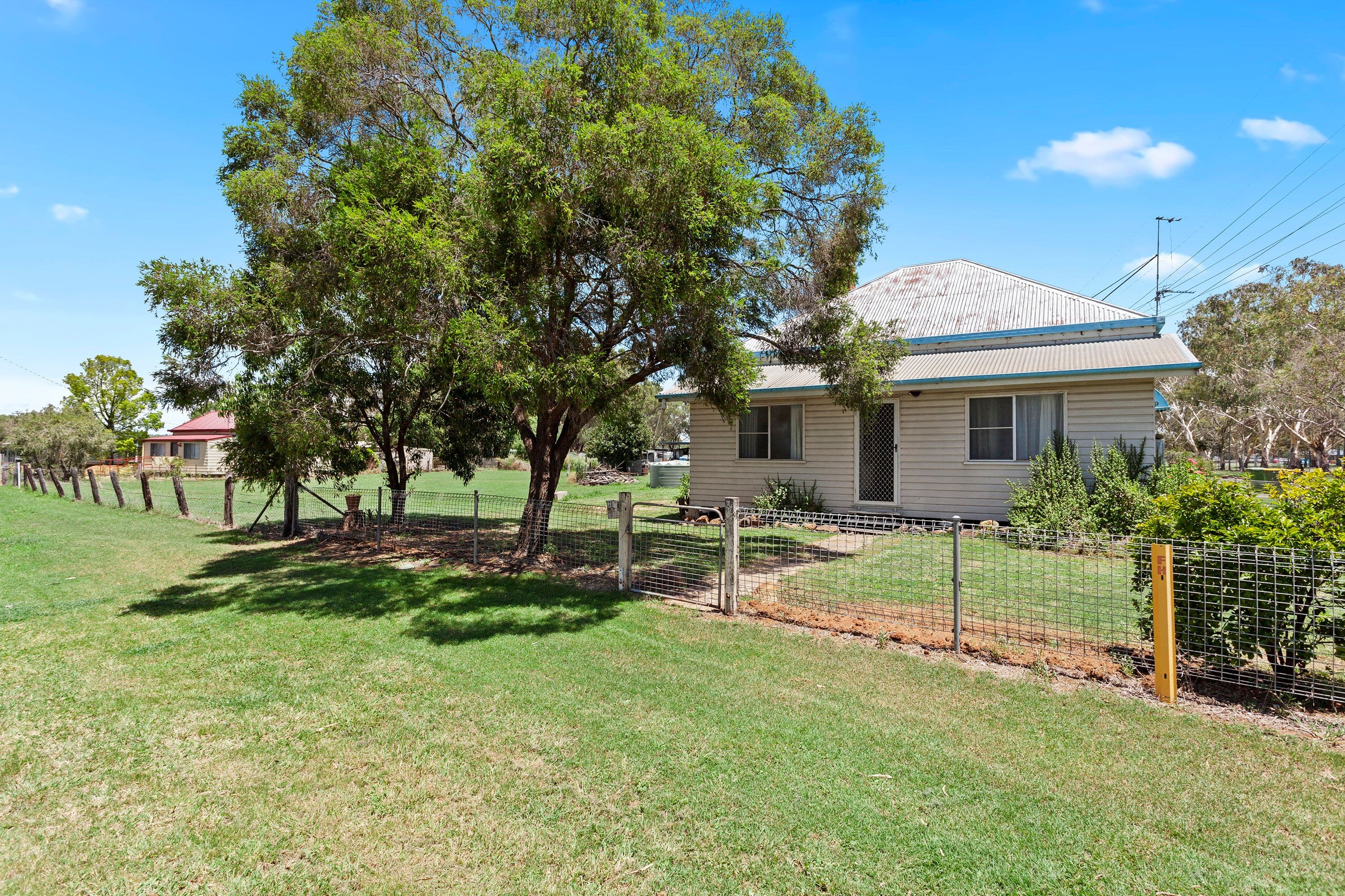 20-22 Cory Street, Oakey QLD 4401, Oakey - Image 1