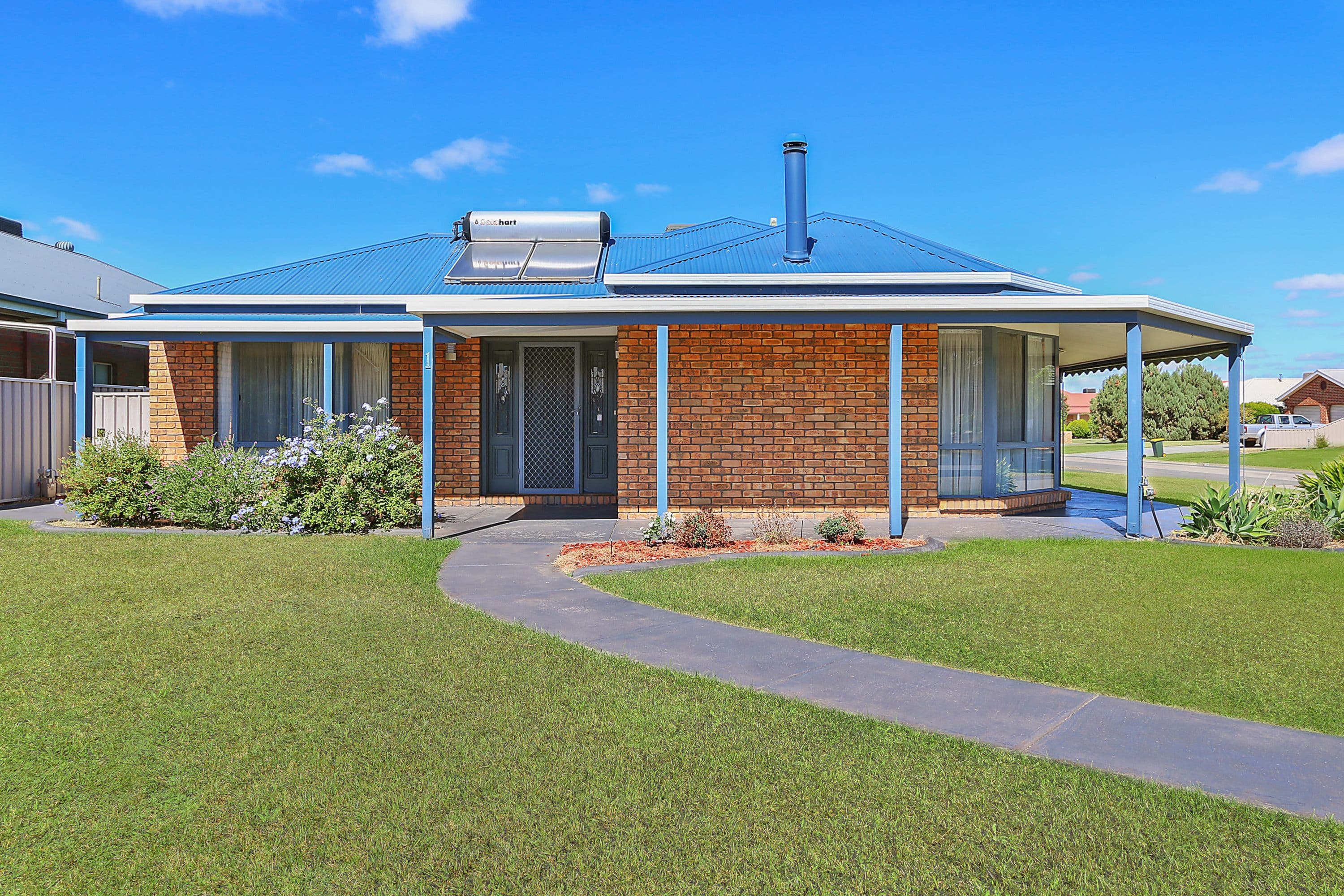1 Hawkins Drive, Yarrawonga VIC 3730, Yarrawonga - Thumbnail 2