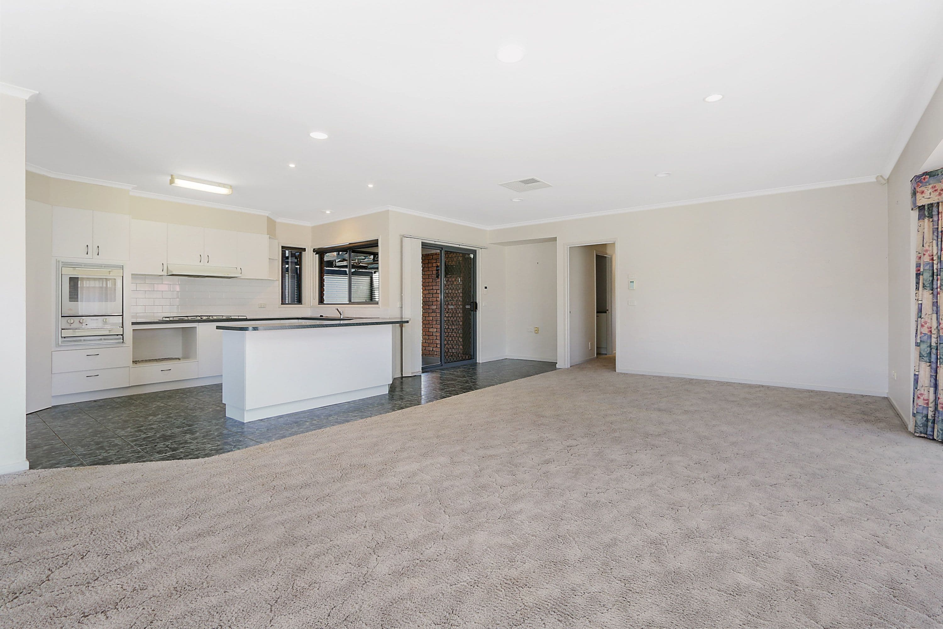 1 Hawkins Drive, Yarrawonga VIC 3730, Yarrawonga - Thumbnail 3