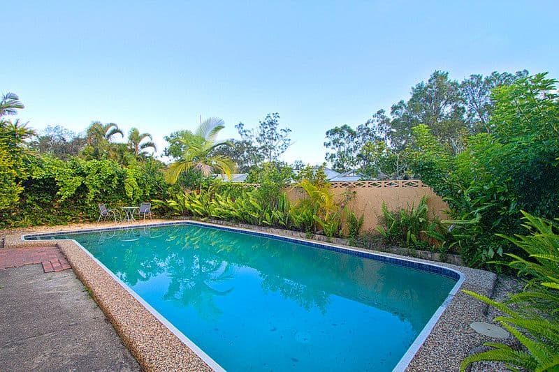 33 Whitsunday Drive, CURRUMBIN WATERS QLD 4223, Currumbin Waters - Thumbnail 2