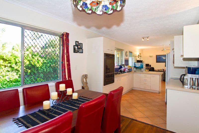 33 Whitsunday Drive, CURRUMBIN WATERS QLD 4223, Currumbin Waters - Thumbnail 7