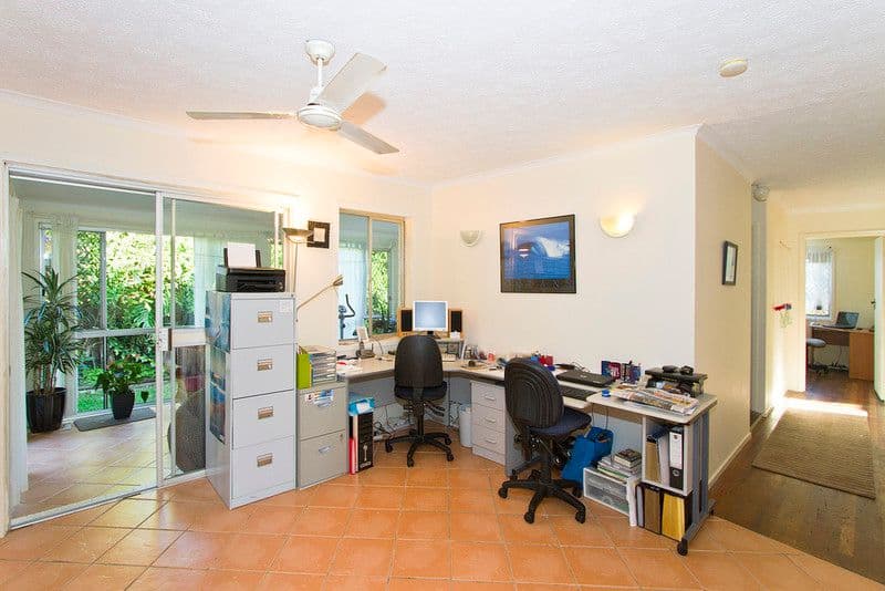 33 Whitsunday Drive, CURRUMBIN WATERS QLD 4223, Currumbin Waters - Thumbnail 8