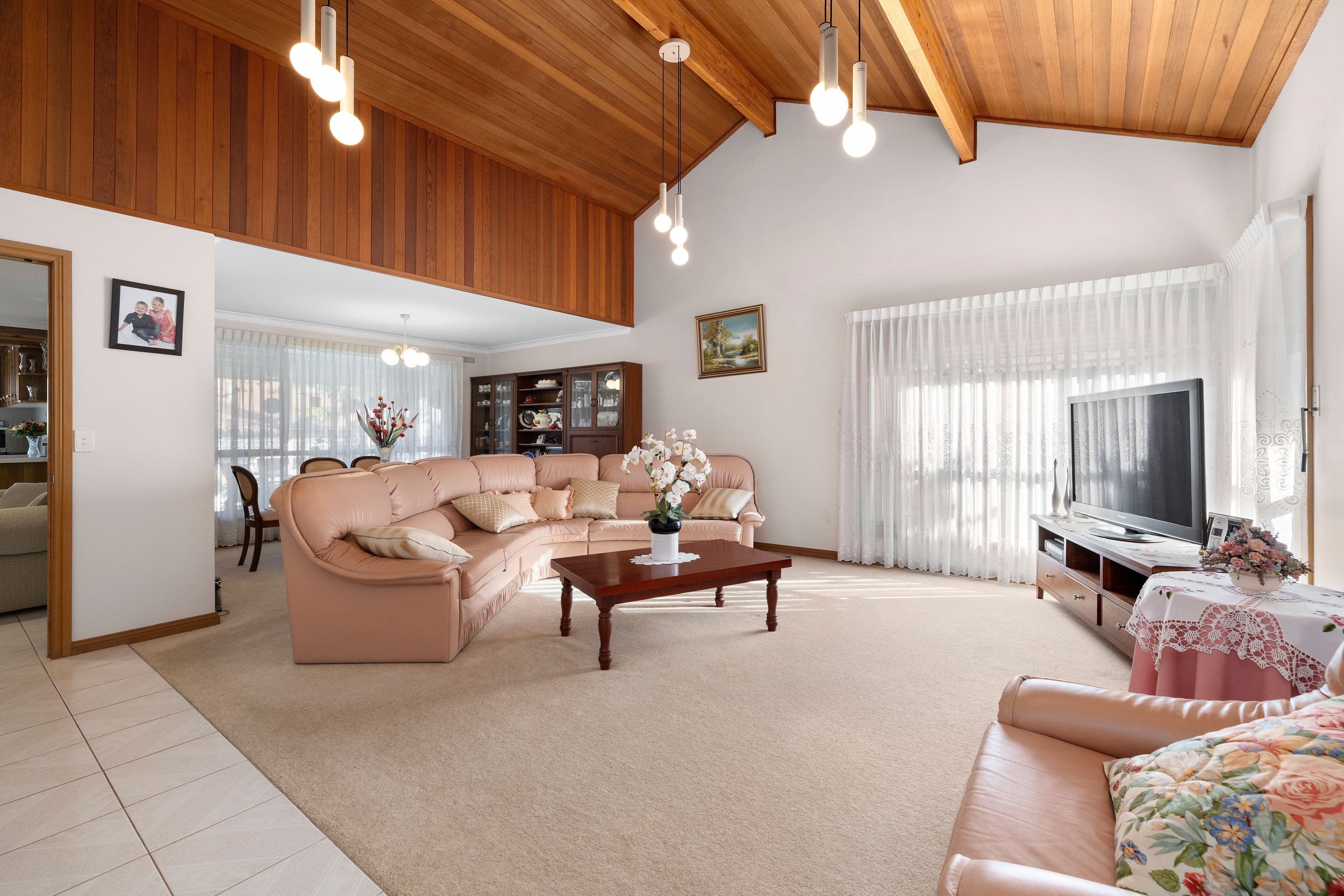 8 Lobelia Court, Dingley Village VIC 3172, Dingley Village - Thumbnail 3