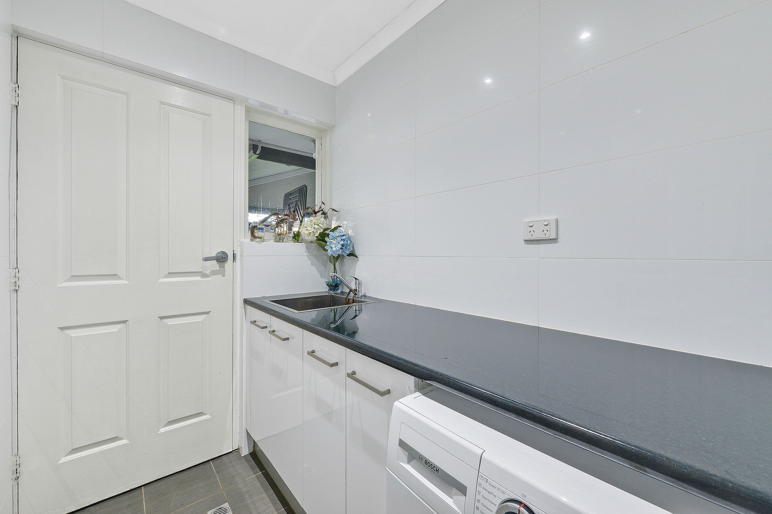 25 Stonehenge Boulevard, Para Vista SA 5093, Para Vista - Thumbnail 7