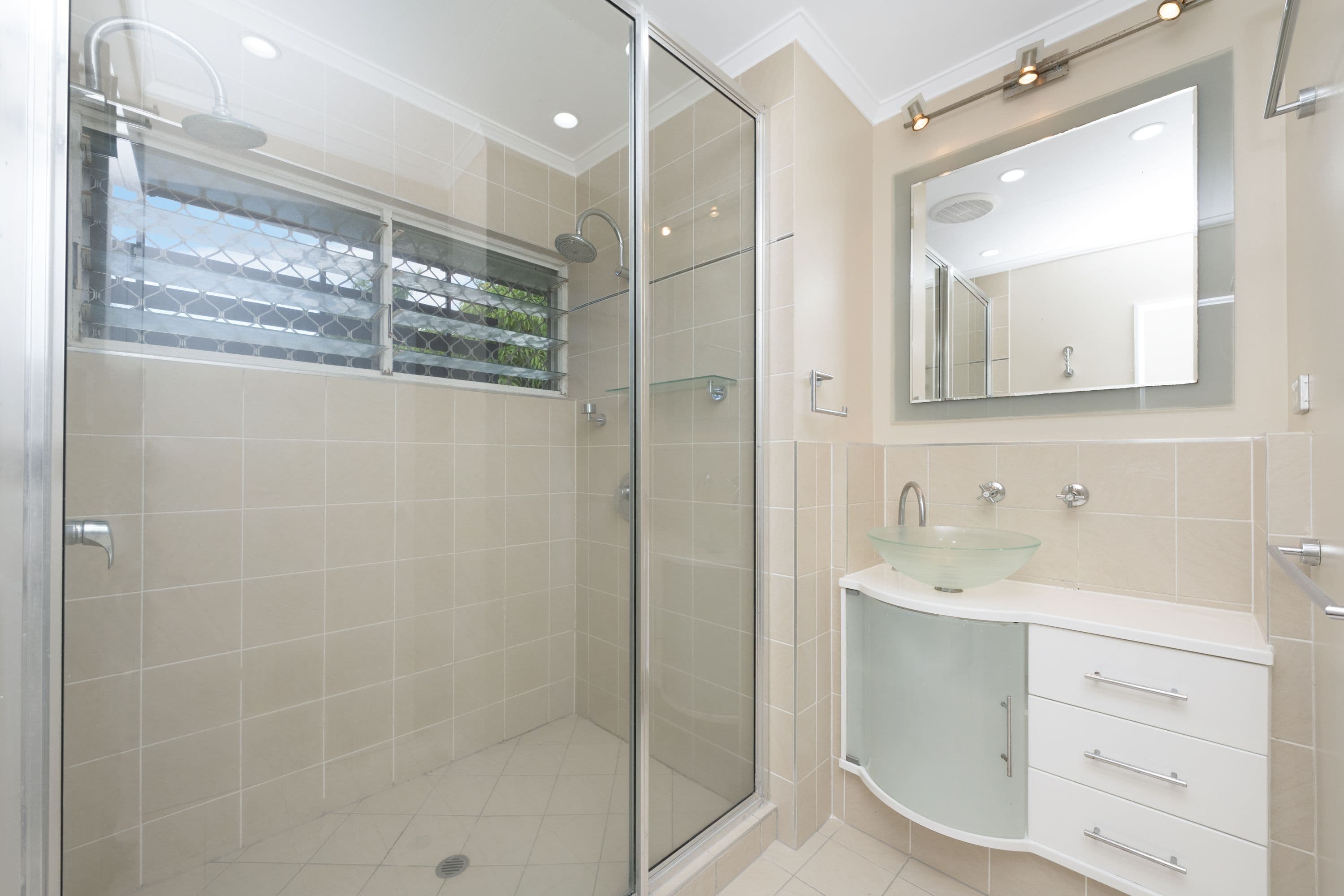 16 Cabarita Street, Cranbrook QLD 4814, Cranbrook - Thumbnail 5