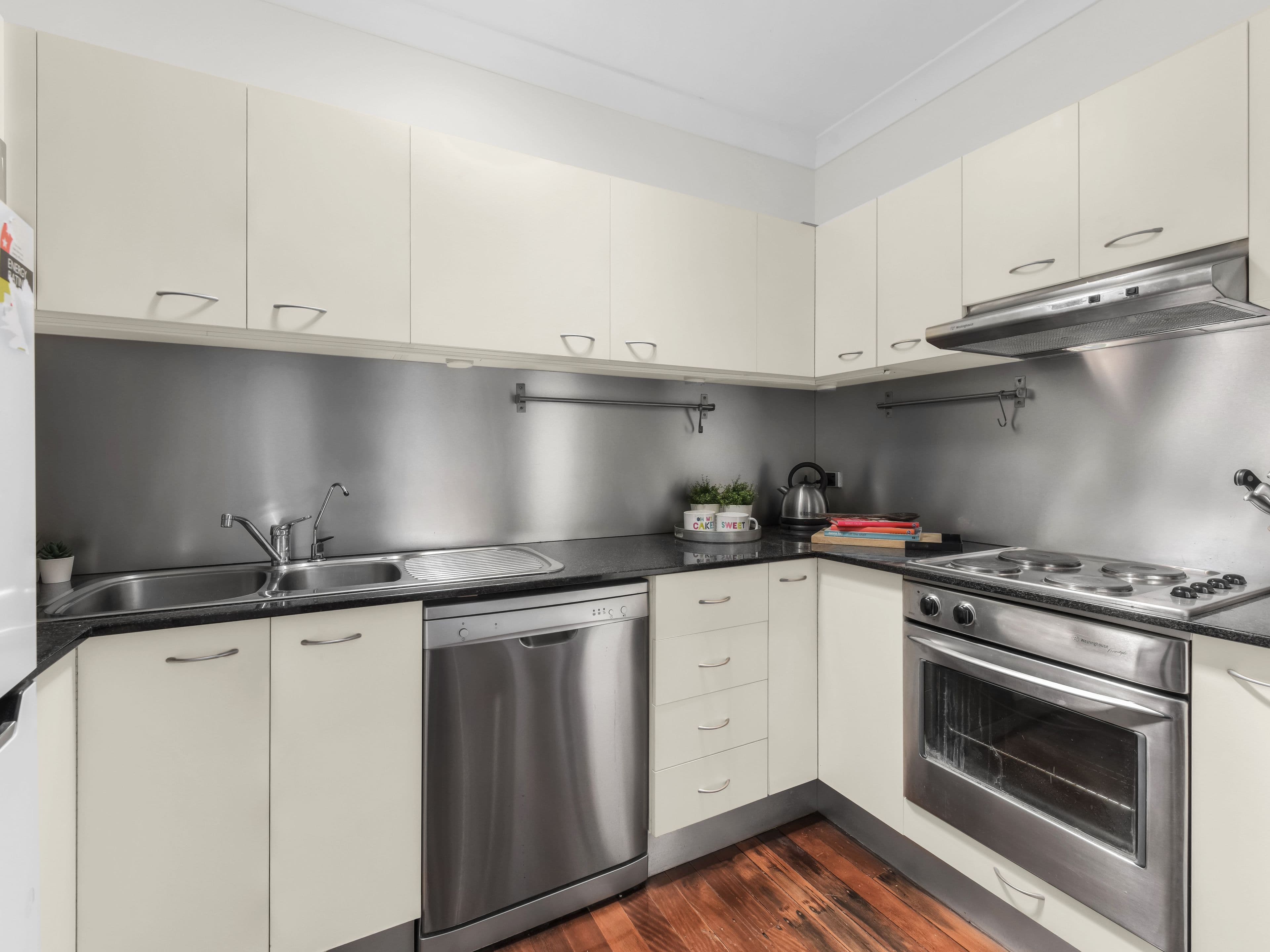 74 Rawlins Street, Kangaroo Point QLD 4169, Kangaroo Point - Thumbnail 8