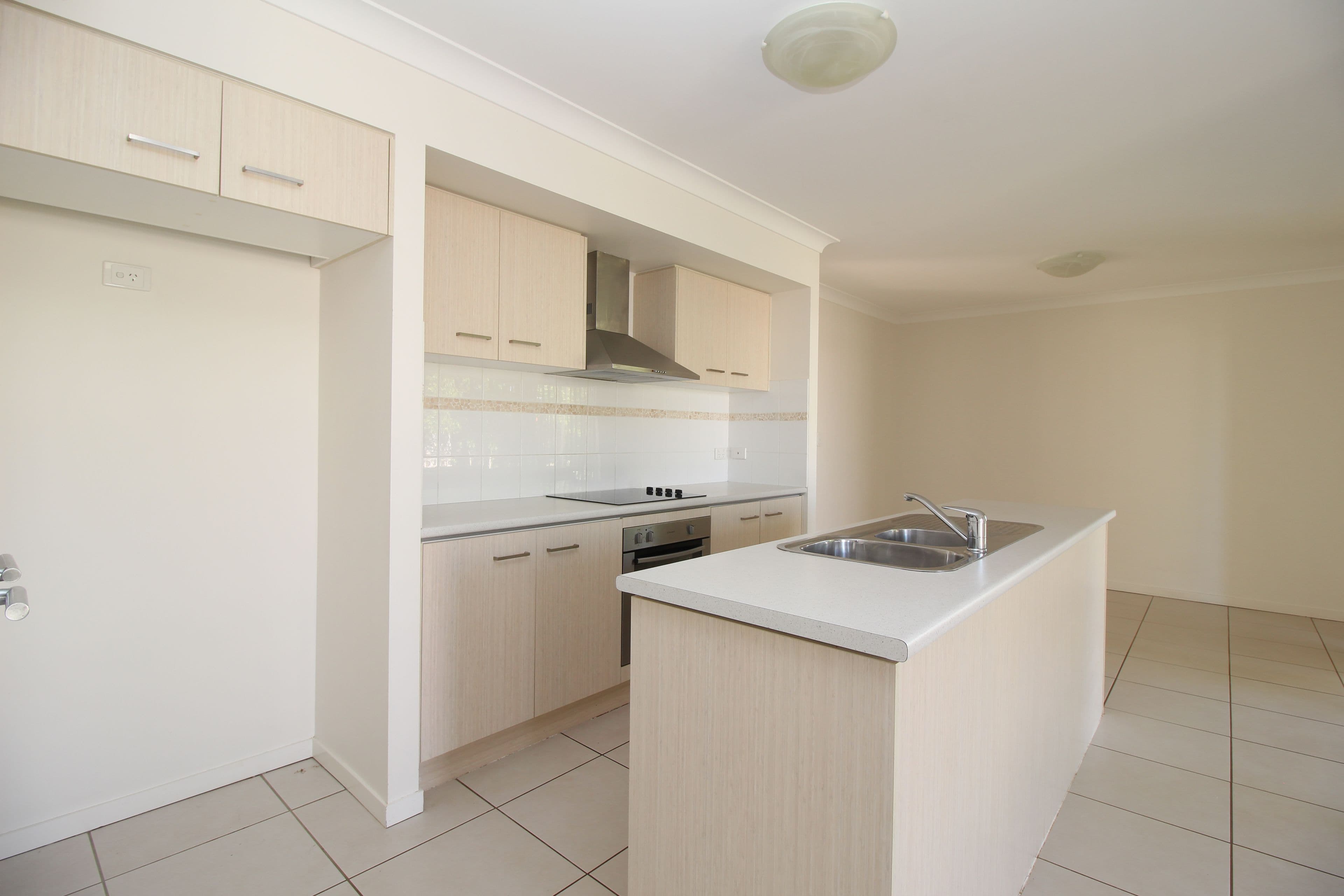 9 Scotts Peak Drive, Capella QLD 4723, Capella - Thumbnail 2