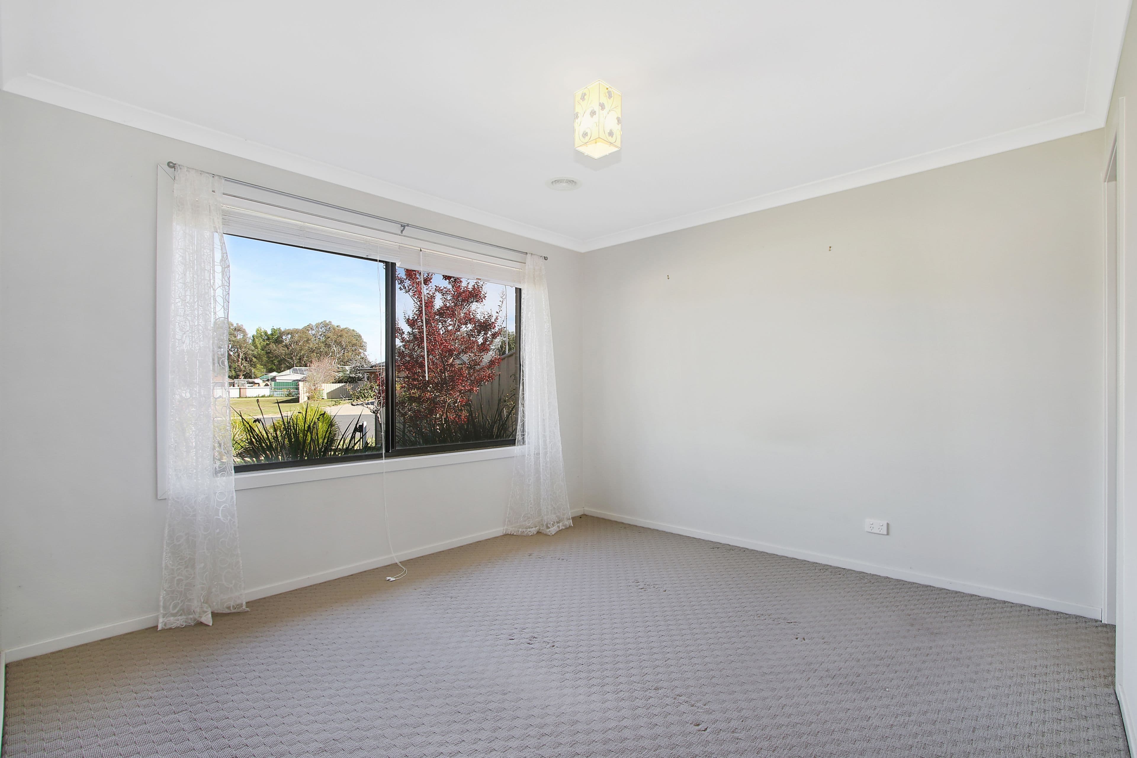 17 Britton Court, Jindera - Thumbnail 7