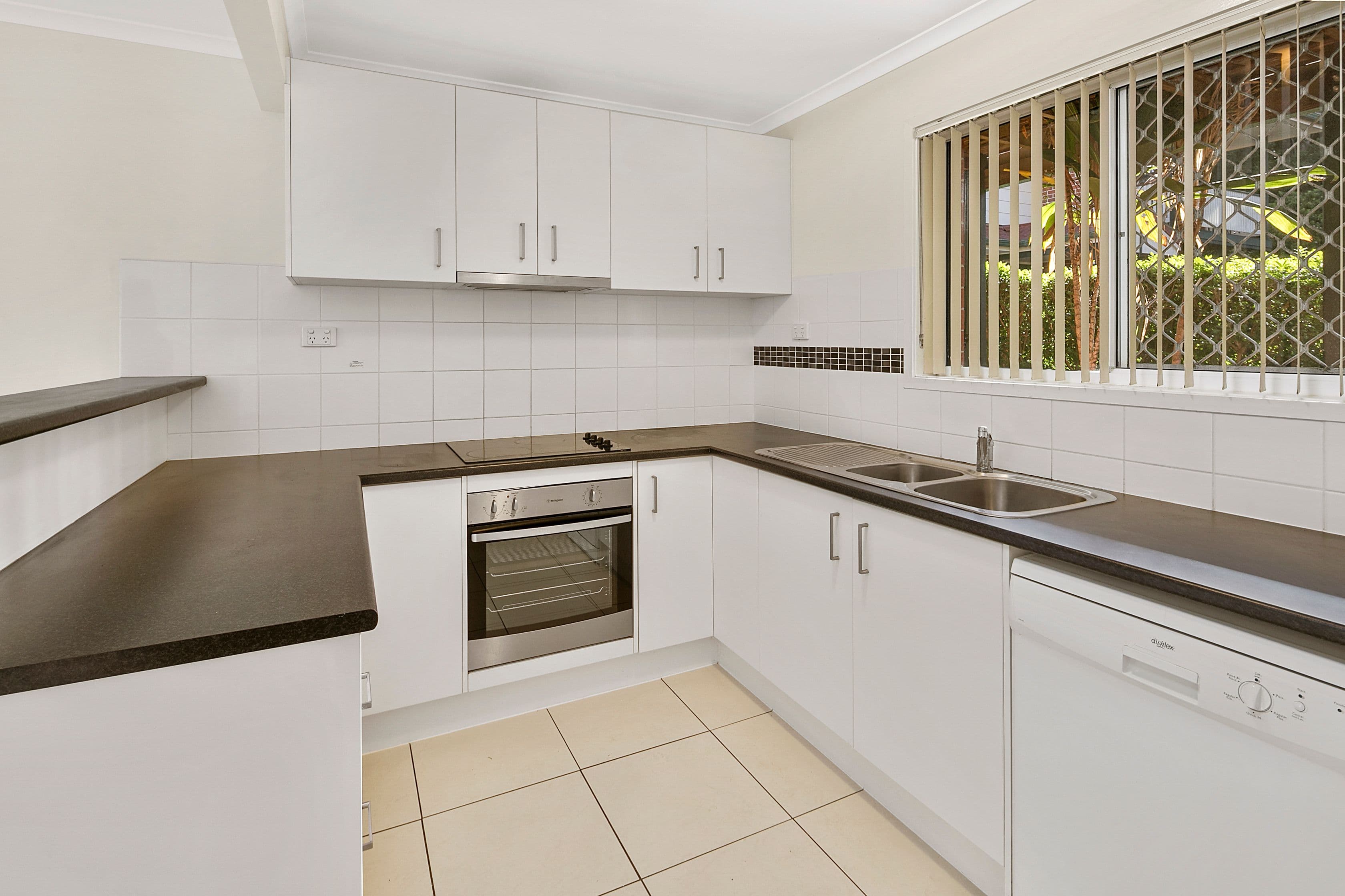 89 Richmond Road, Morningside QLD 4170, Morningside - Thumbnail 2