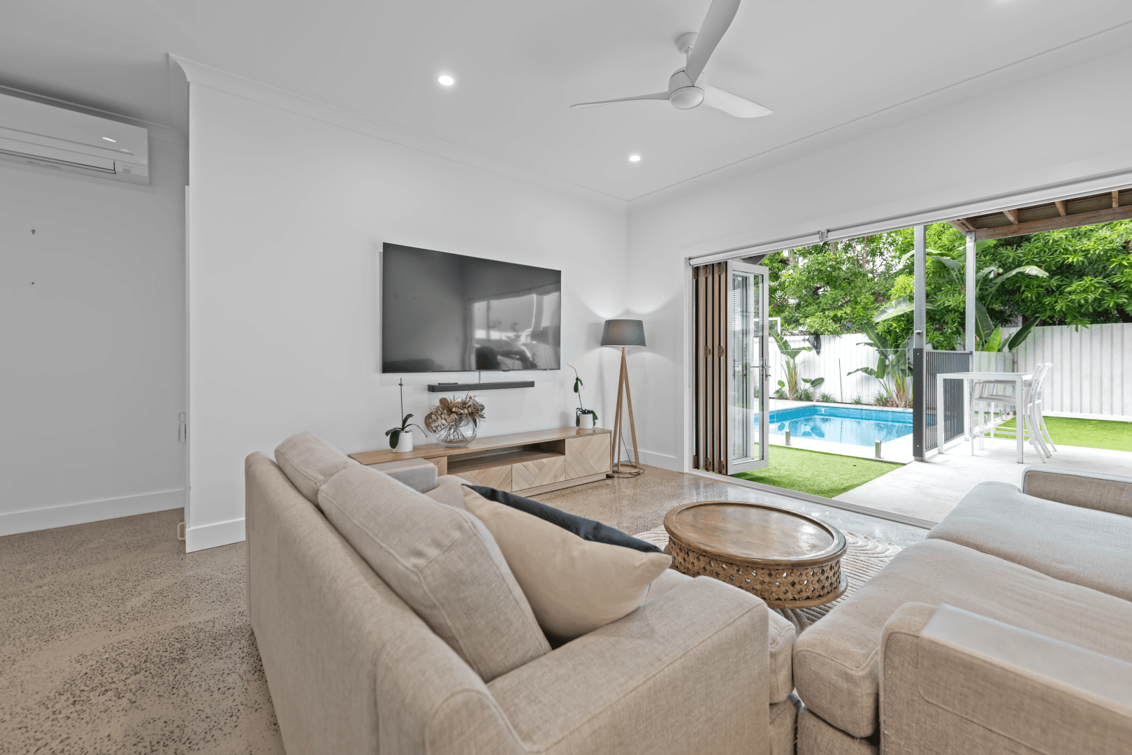 42 Willmington Street, Wooloowin QLD 4030, Wooloowin - Thumbnail 3