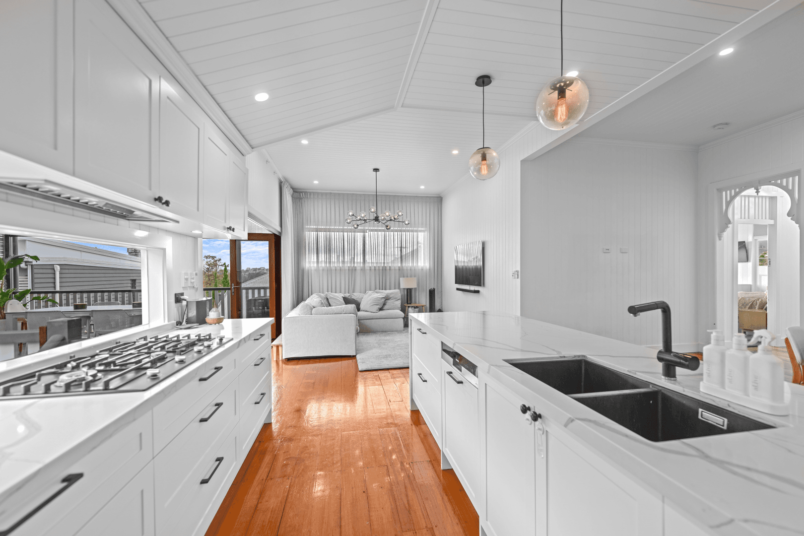 42 Willmington Street, Wooloowin QLD 4030, Wooloowin - Thumbnail 5
