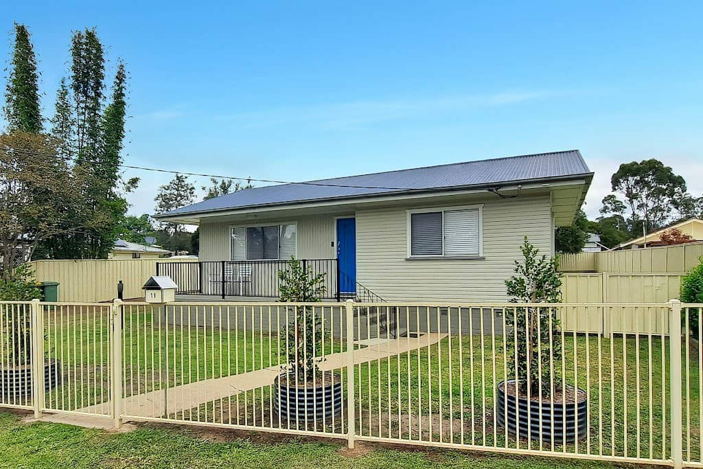 11 Gleeson Street, Crows Nest, QLD, 4355, Crows Nest - Image 1