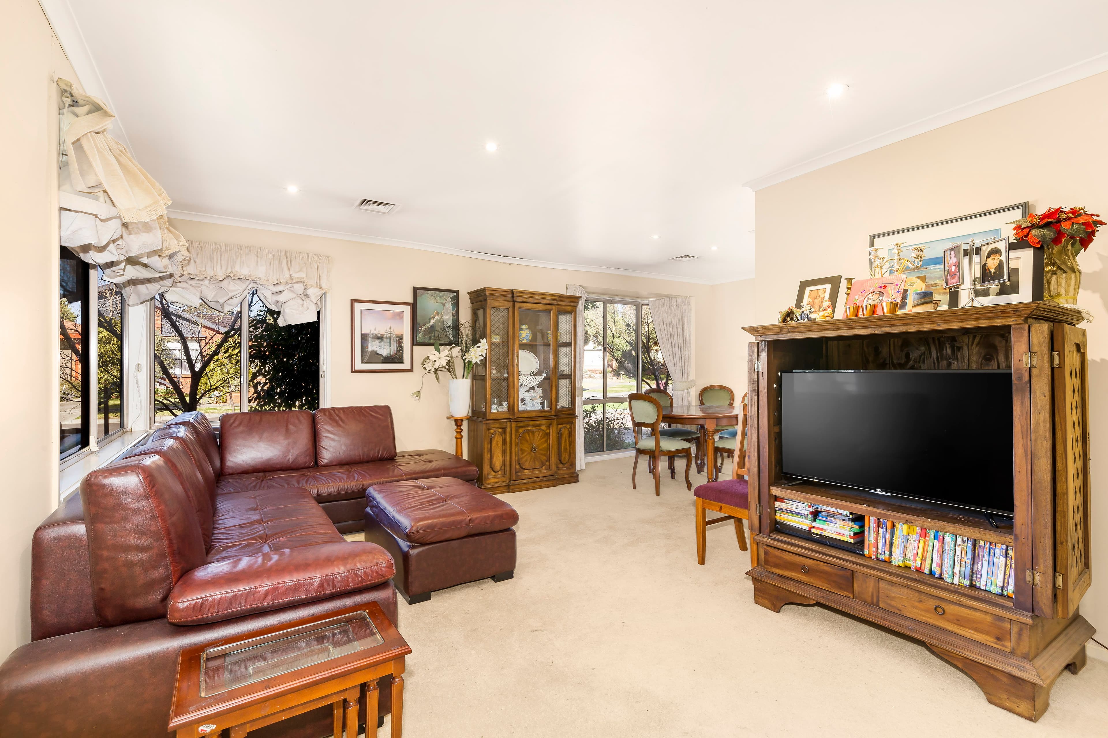 16 Scullin Court, Mill Park VIC 3082, Mill Park - Thumbnail 4