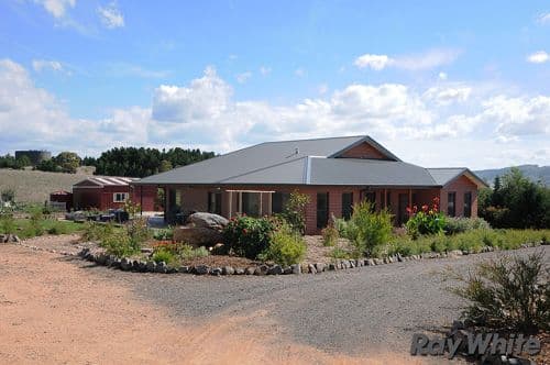 40 Hyland Drive, BUNGENDORE NSW 2621, Bungendore - Image 1