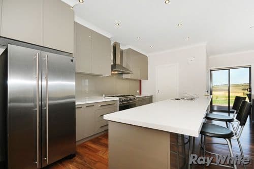 40 Hyland Drive, BUNGENDORE NSW 2621, Bungendore - Thumbnail 2