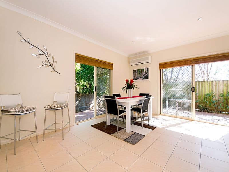 235 Ekibin Road East, TARRAGINDI QLD 4121, Tarragindi - Thumbnail 2