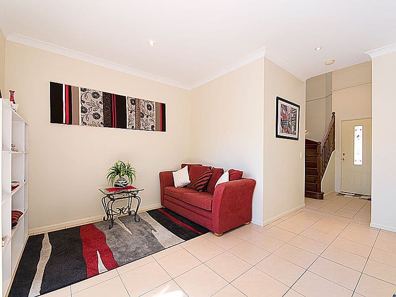 235 Ekibin Road East, TARRAGINDI QLD 4121, Tarragindi - Thumbnail 4