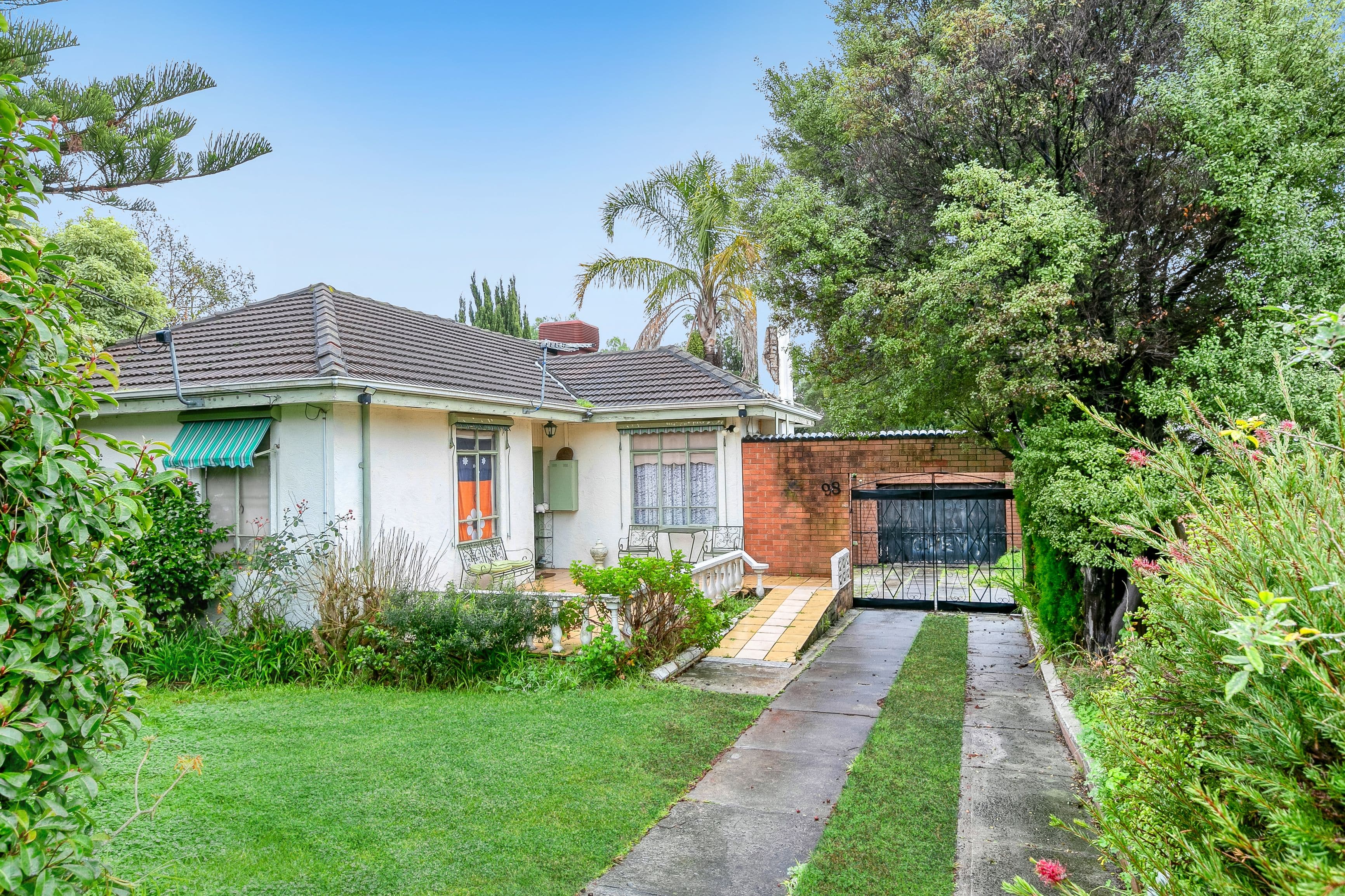 98 Raglan Street, Preston VIC 3072, Preston - Thumbnail 3
