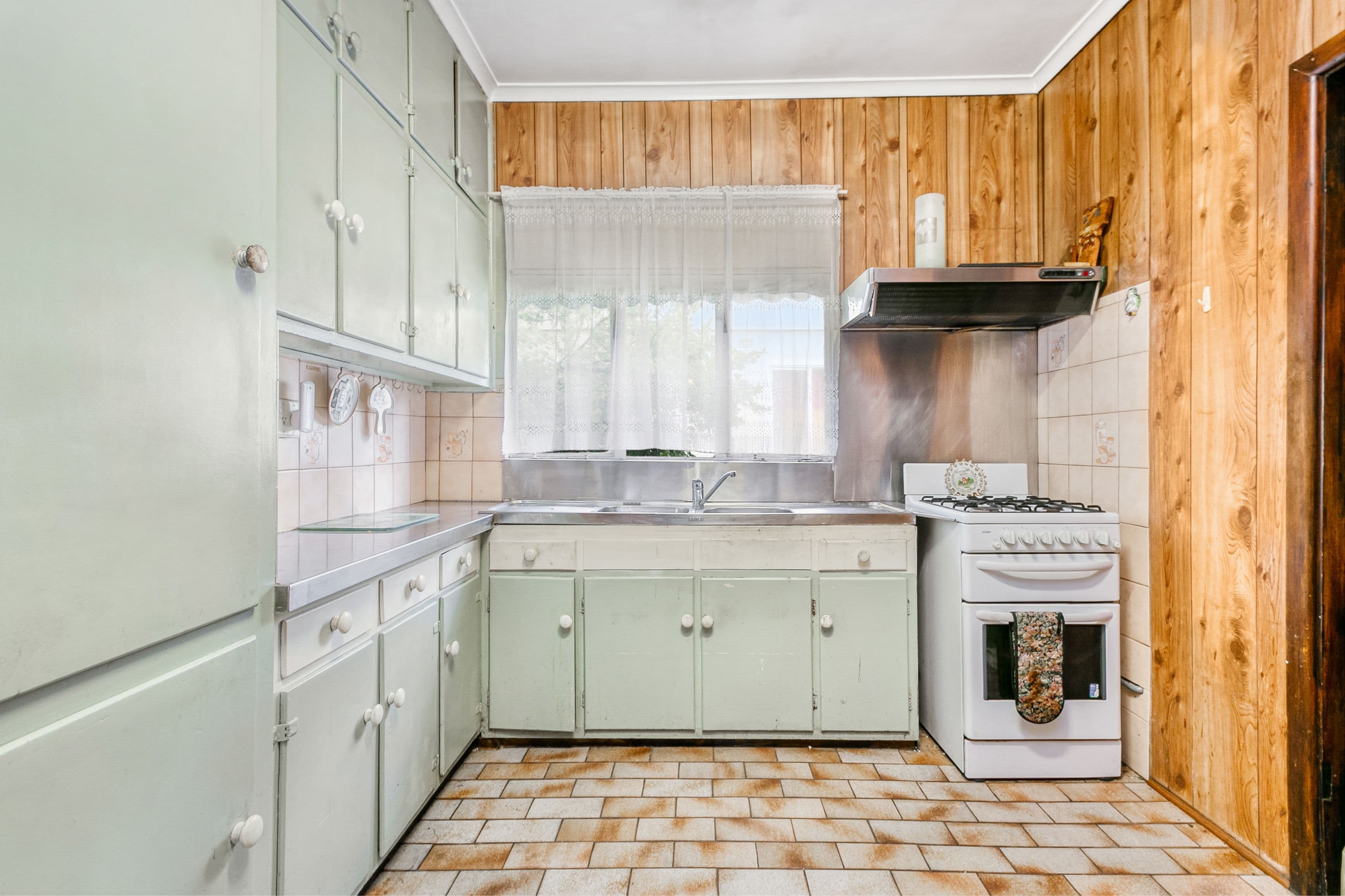 98 Raglan Street, Preston VIC 3072, Preston - Thumbnail 5