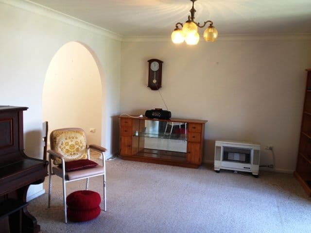 18 Linell Close, KINCUMBER NSW 2251, Kincumber - Thumbnail 2