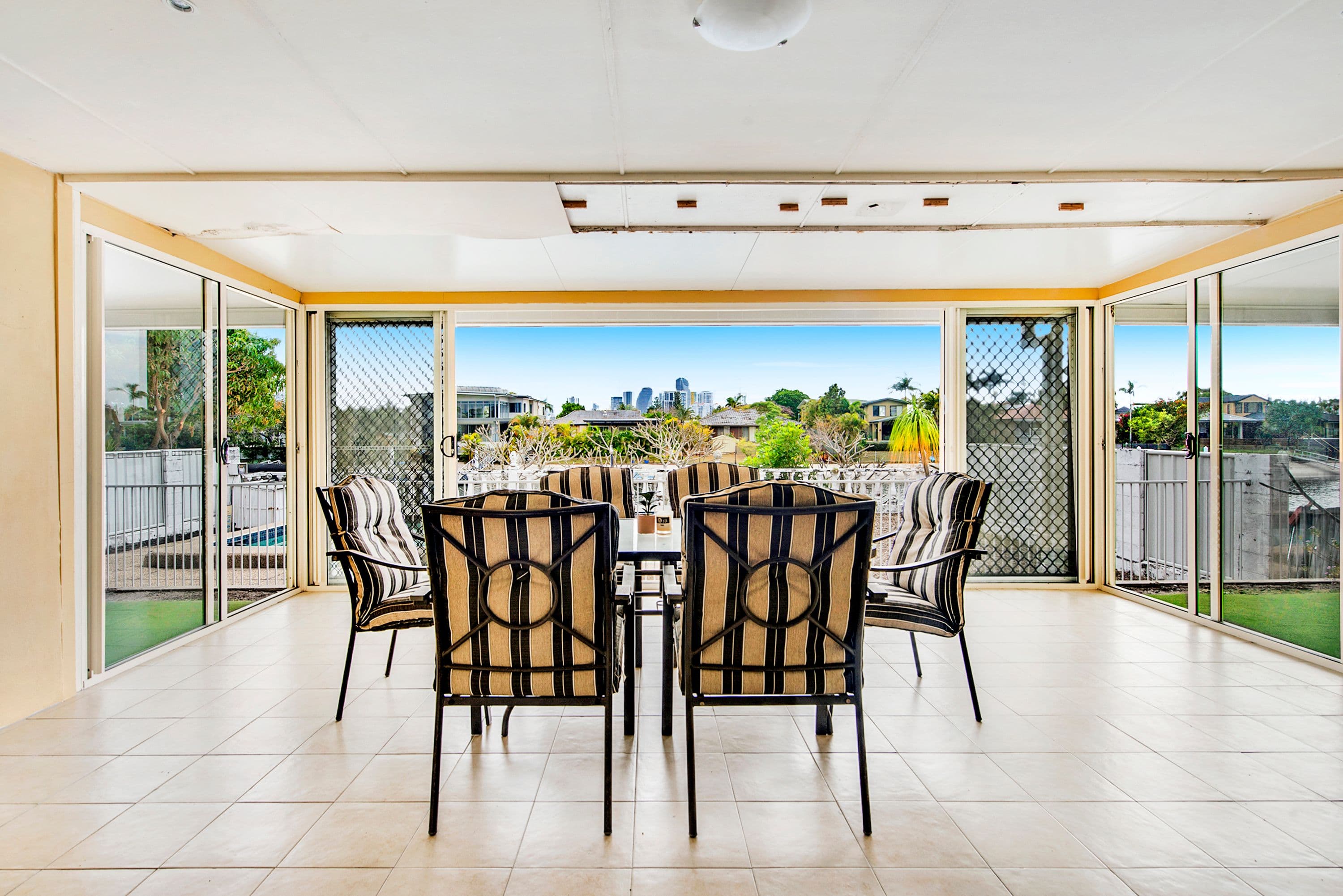 18 Sundowner Court, Mermaid Waters QLD 4218, Mermaid Waters - Thumbnail 3