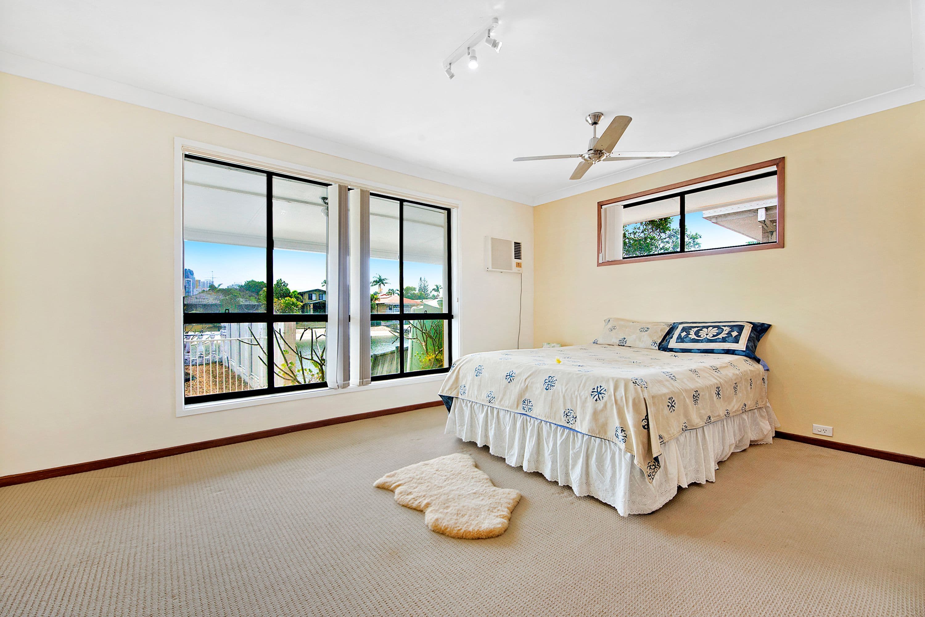 18 Sundowner Court, Mermaid Waters QLD 4218, Mermaid Waters - Thumbnail 8