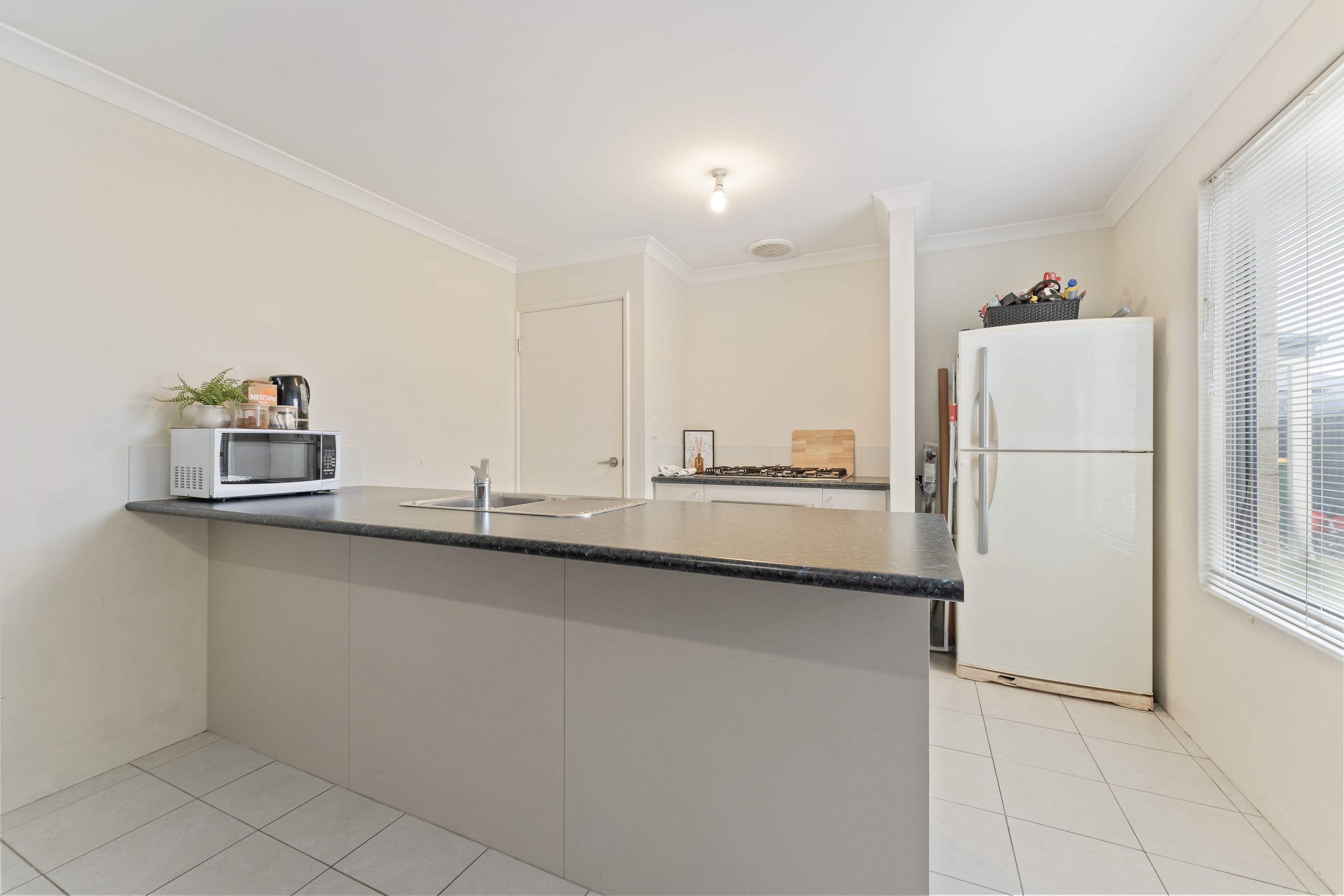 10 Addison Avenue, Baldivis WA 6171, Baldivis - Thumbnail 6