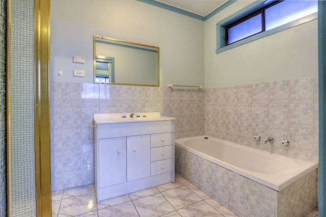 4 Faye Street, Reservoir VIC 3073, Reservoir - Thumbnail 7