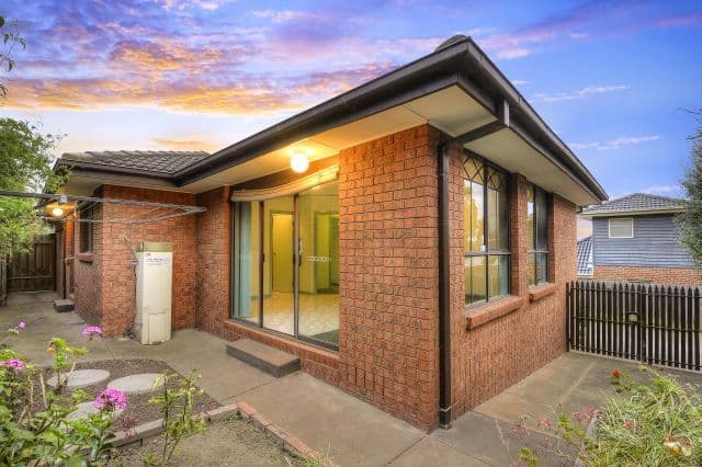 4 Faye Street, Reservoir VIC 3073, Reservoir - Thumbnail 8