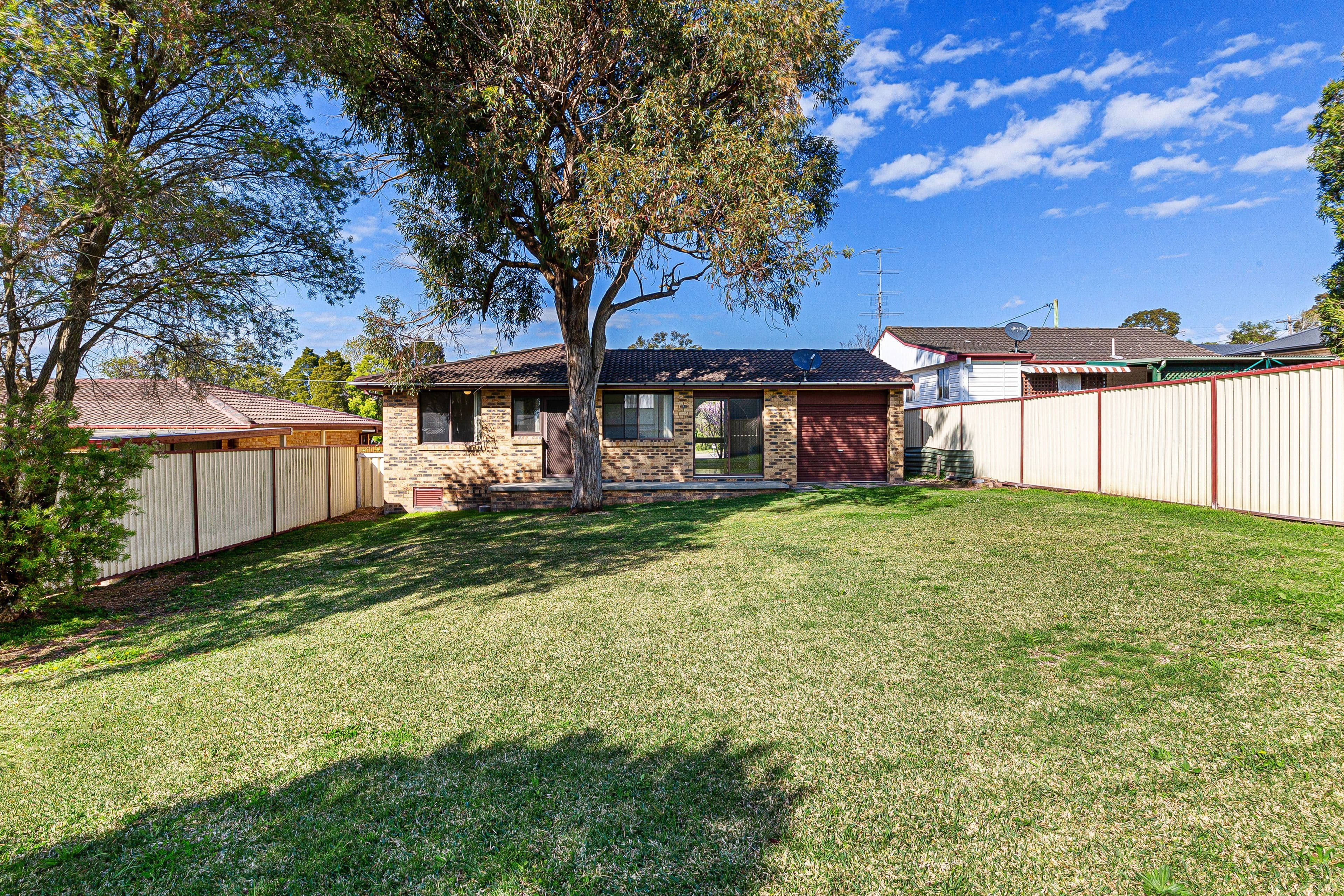 35 Carinya Street, CHARMHAVEN NSW 2263, Charmhaven - Thumbnail 2