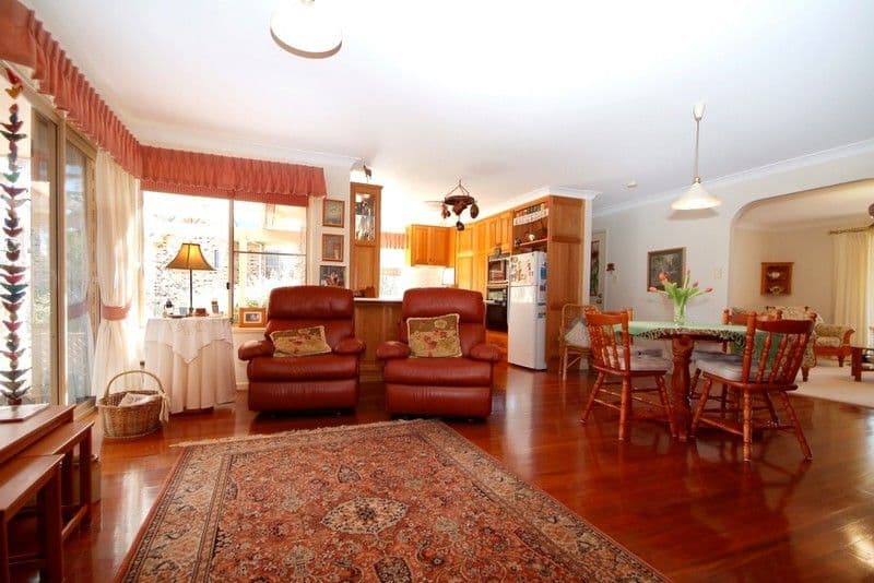 5 Bangalay Court, DARLING HEIGHTS QLD 4350, Darling Heights - Thumbnail 4
