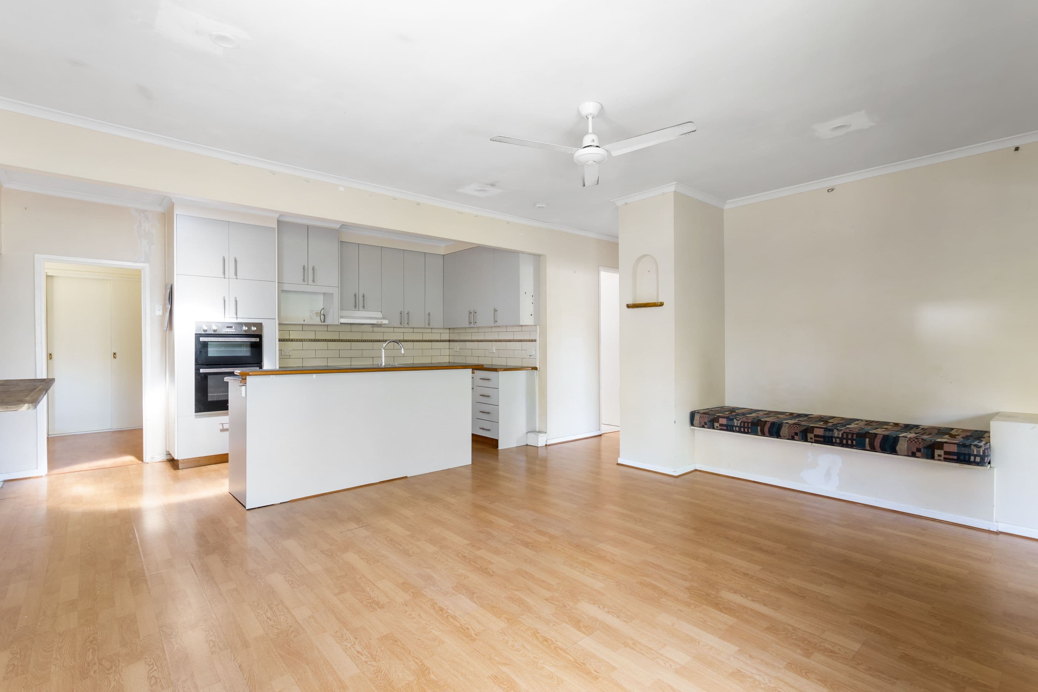 18 Spring Street, Deception Bay QLD 4508, Deception Bay - Thumbnail 2