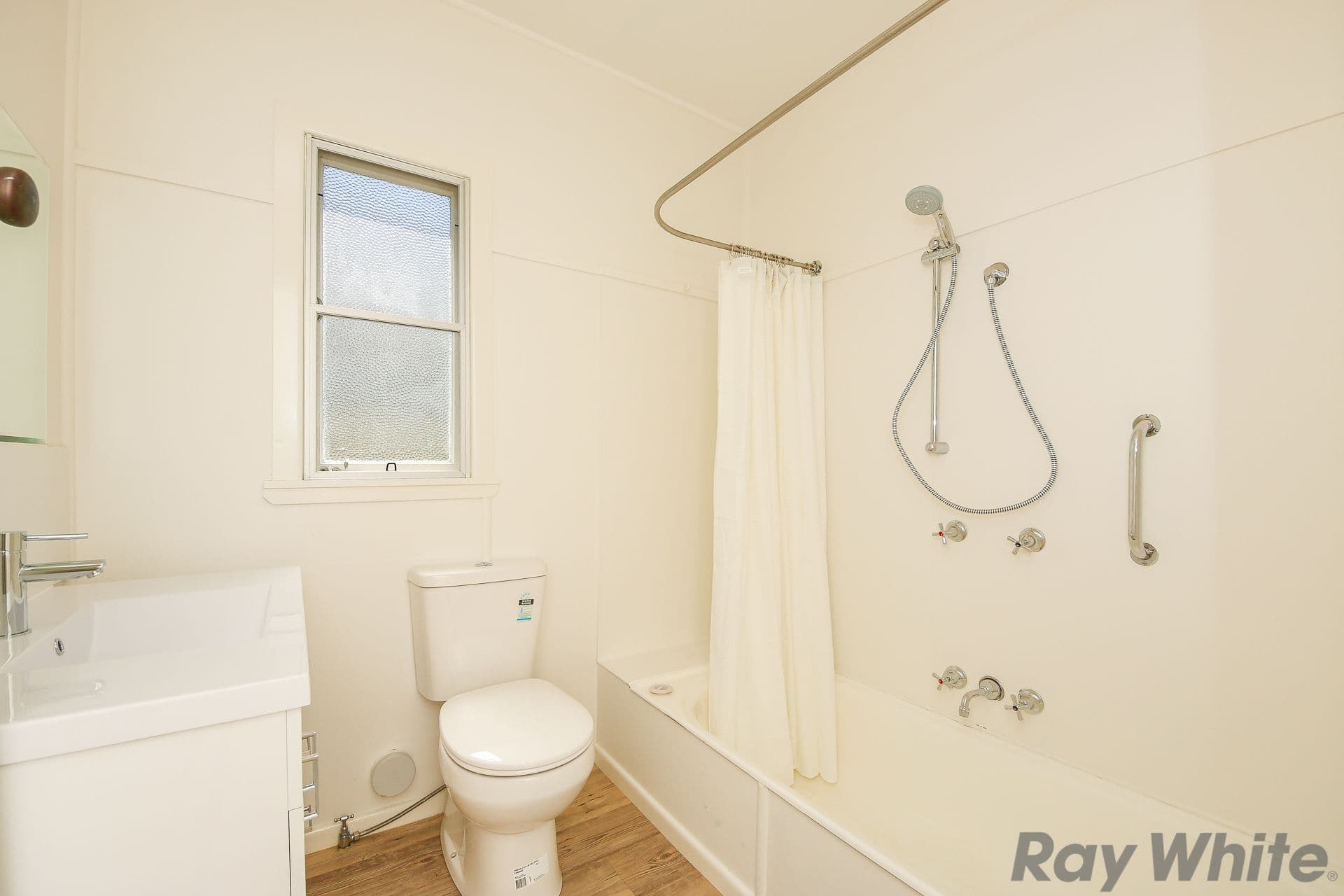 38 Tilley Street, Redcliffe QLD 4020, Redcliffe - Thumbnail 4