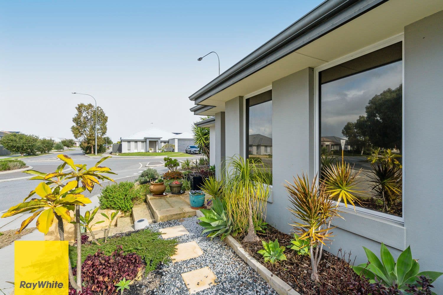 27 Flagstaff Road, Landsdale WA 6065, Landsdale - Thumbnail 3
