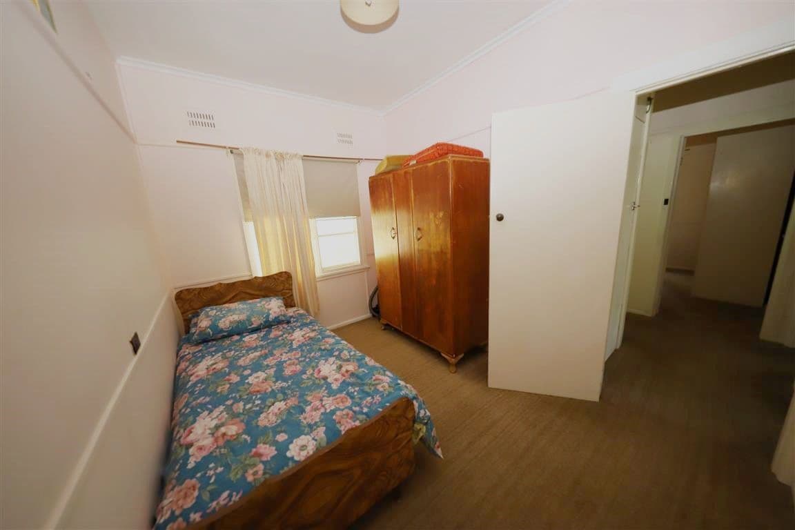 4 Cromwell Street, Adelong NSW 2729, Adelong - Thumbnail 6