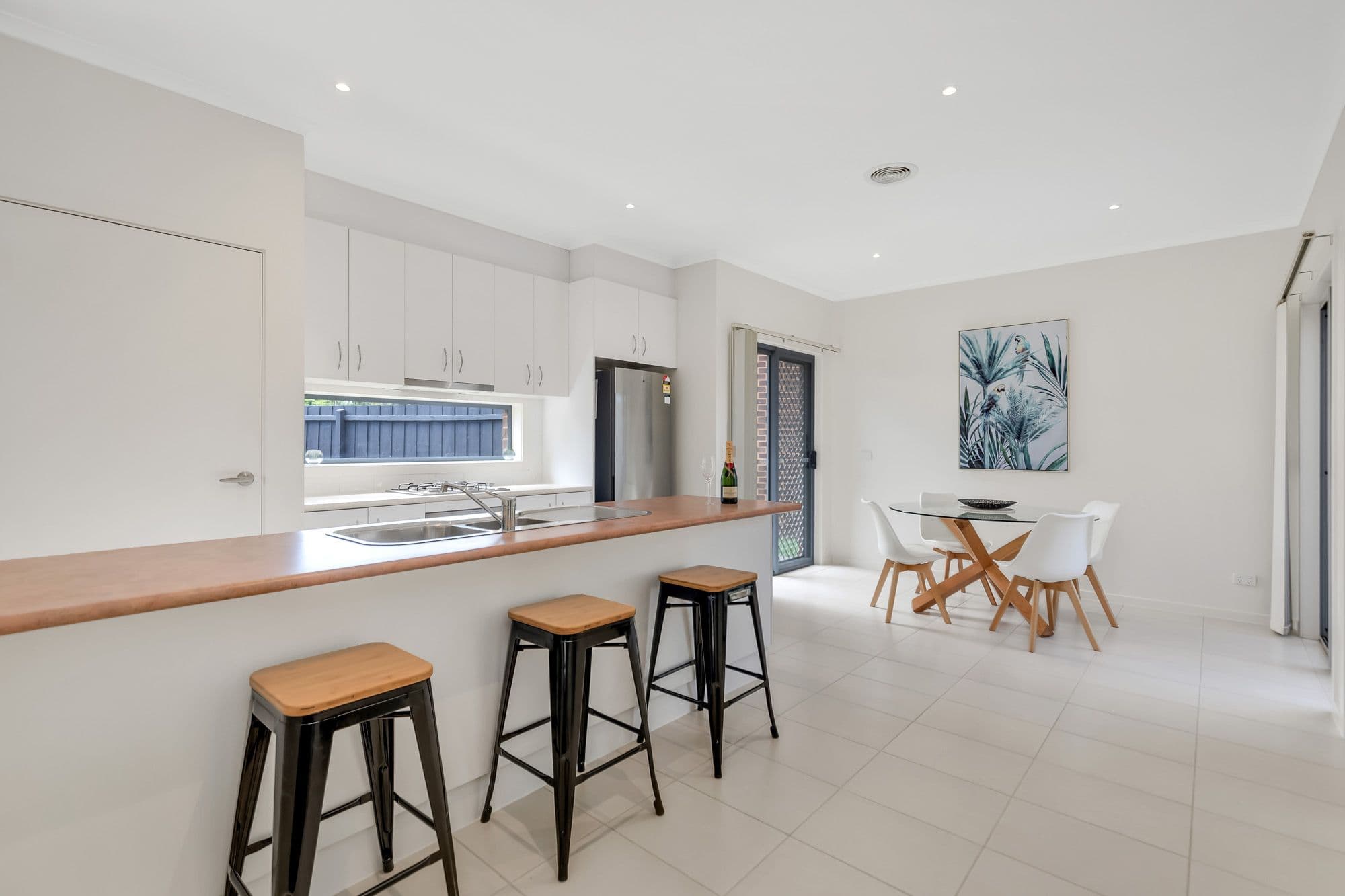 7 Walwa Place, Werribee VIC 3030, Werribee - Thumbnail 4