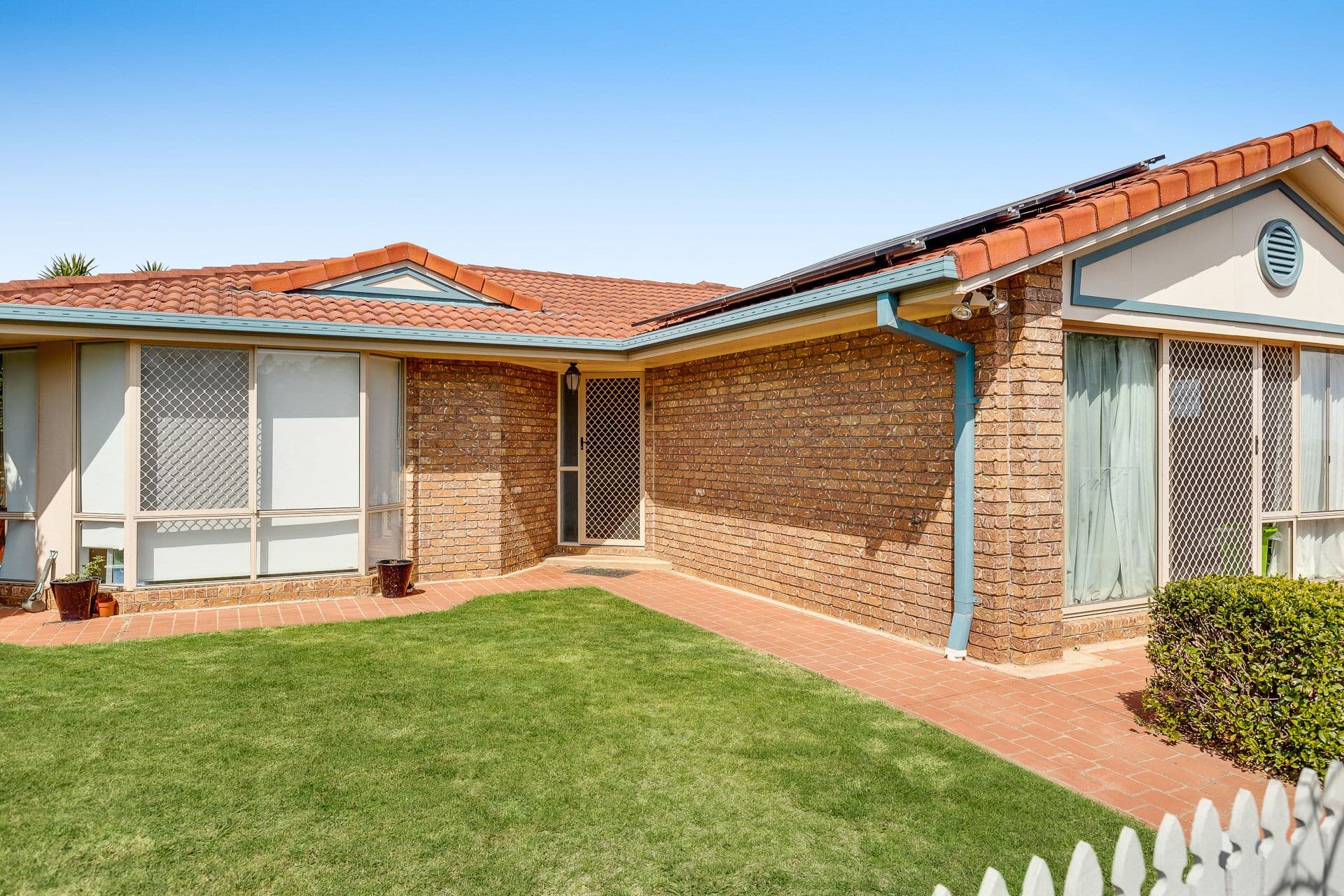 2 Saratoga Close, Wilsonton QLD 4350, Wilsonton - Image 1